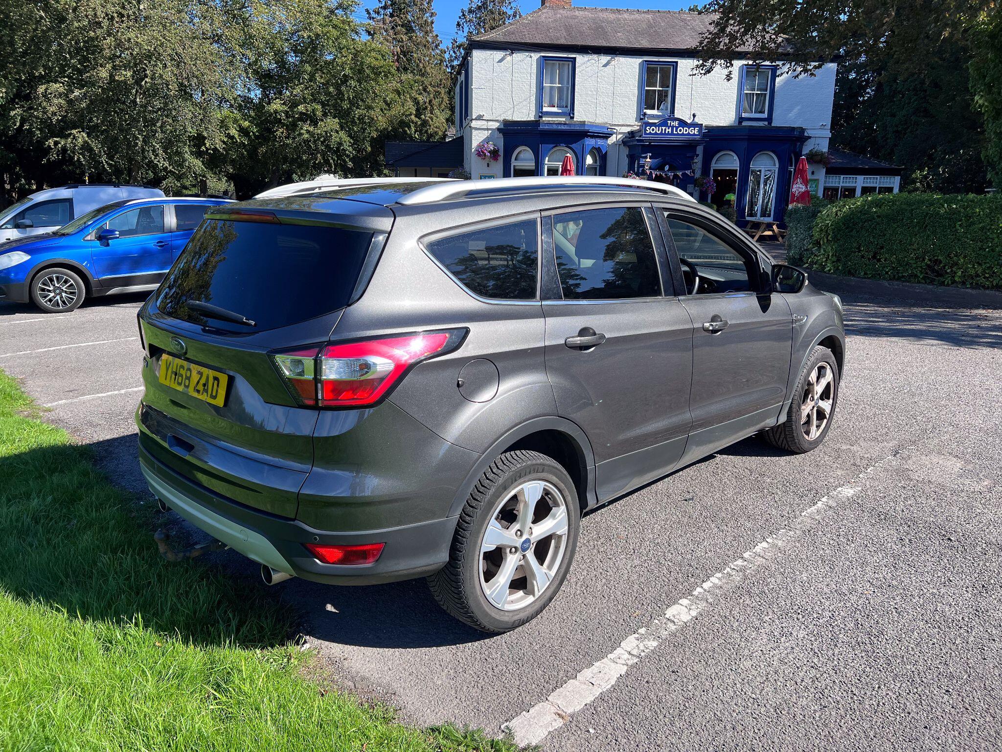 Ford Kuga view 14
