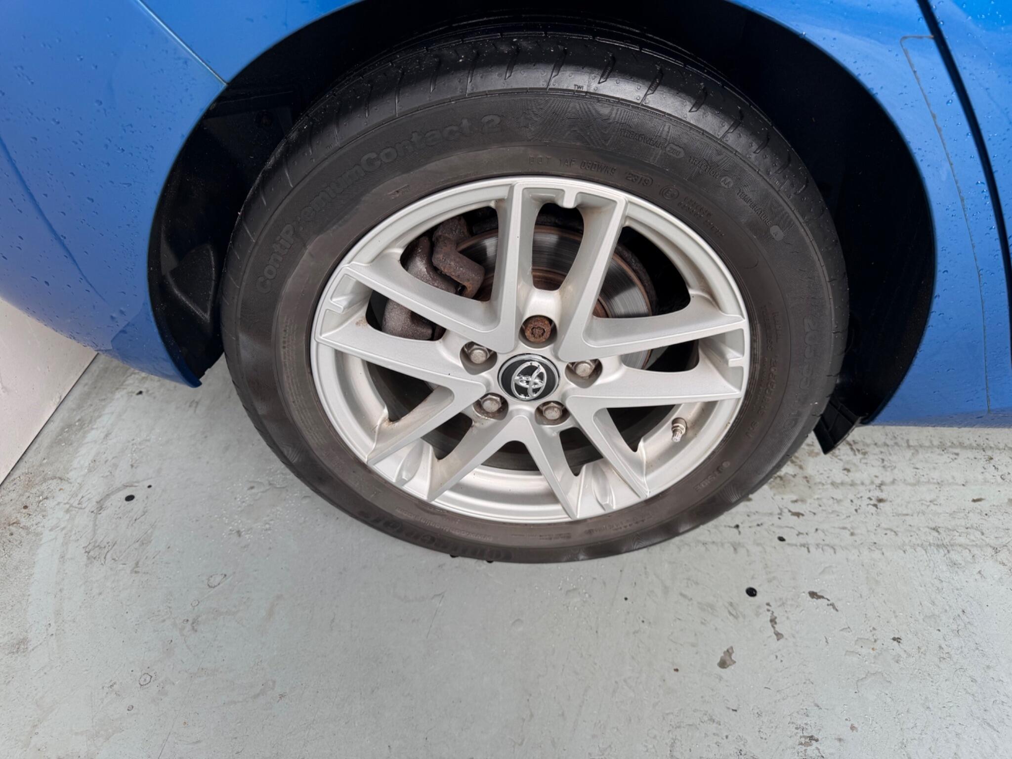 Toyota Auris view 82