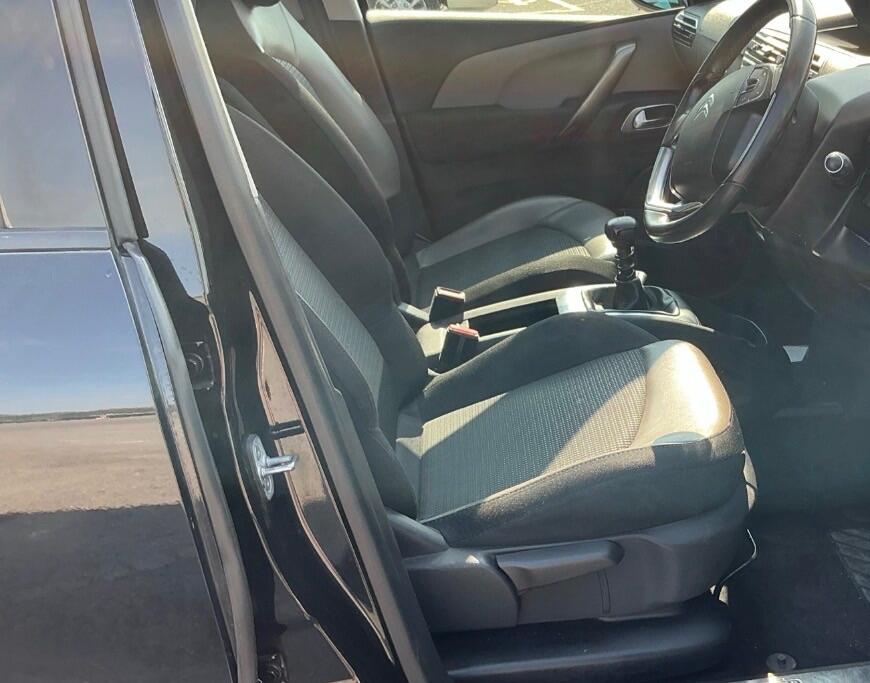 Vauxhall Insignia view 18