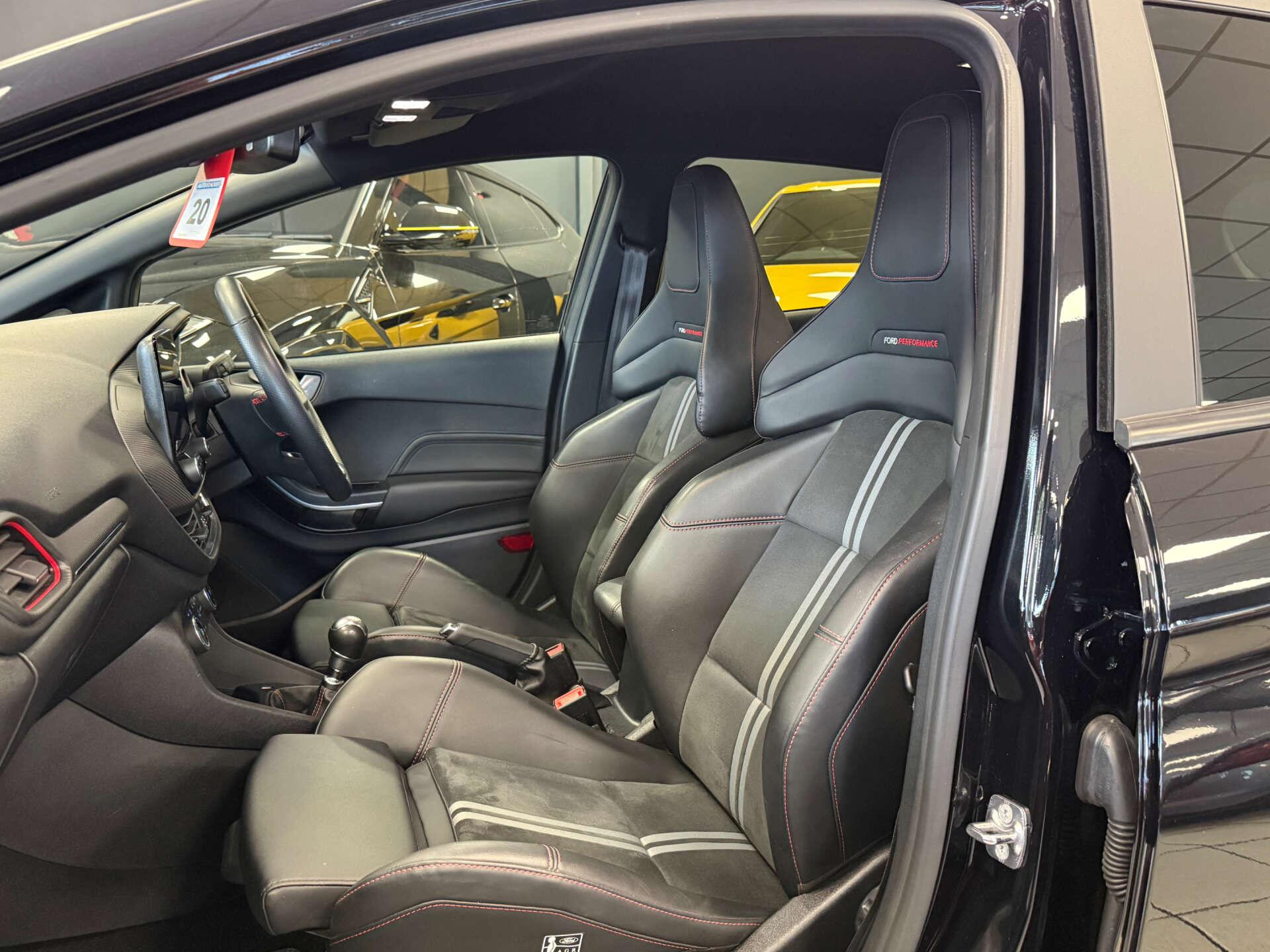 Ford Fiesta view 11