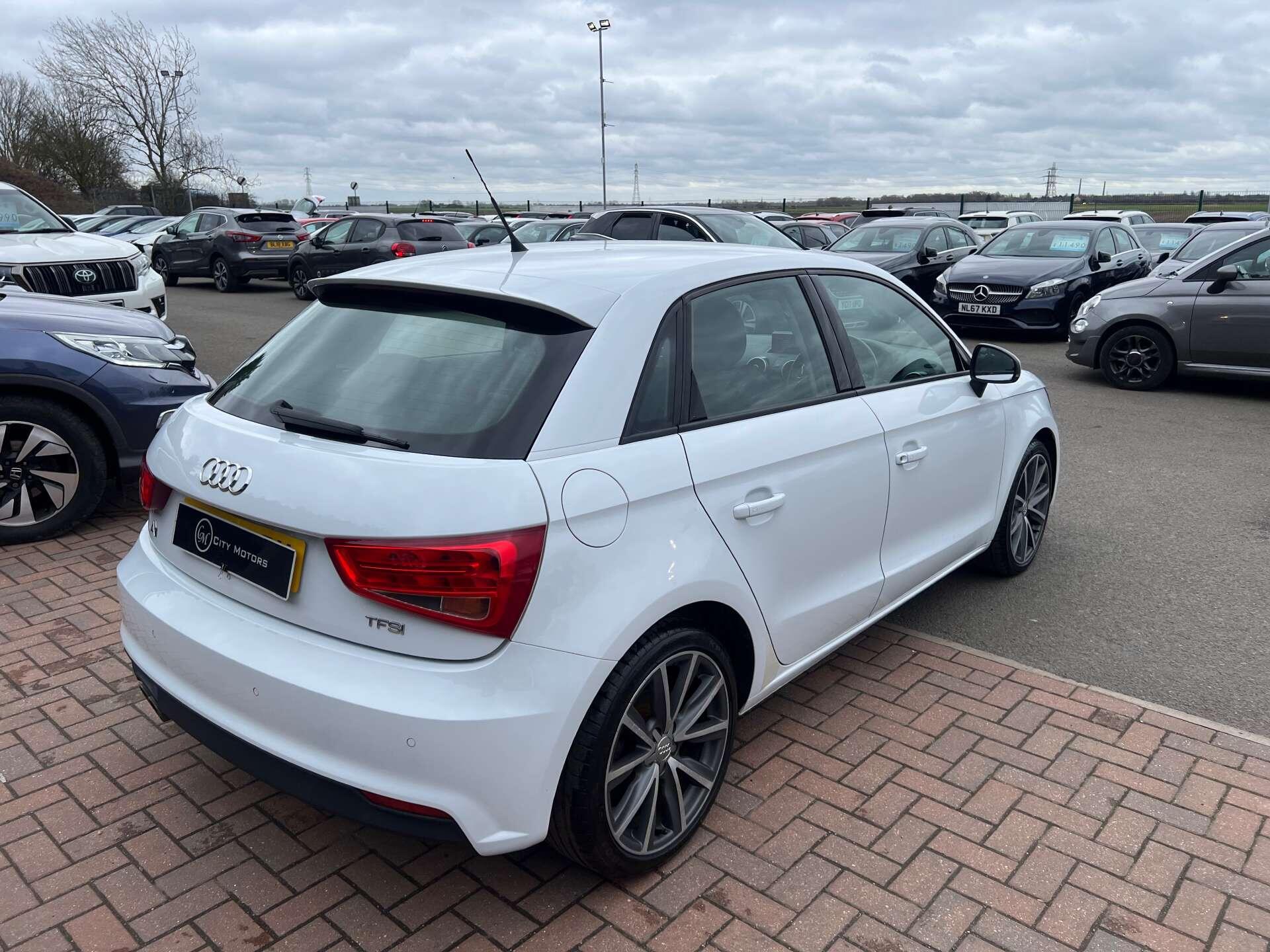Audi A1 view 7