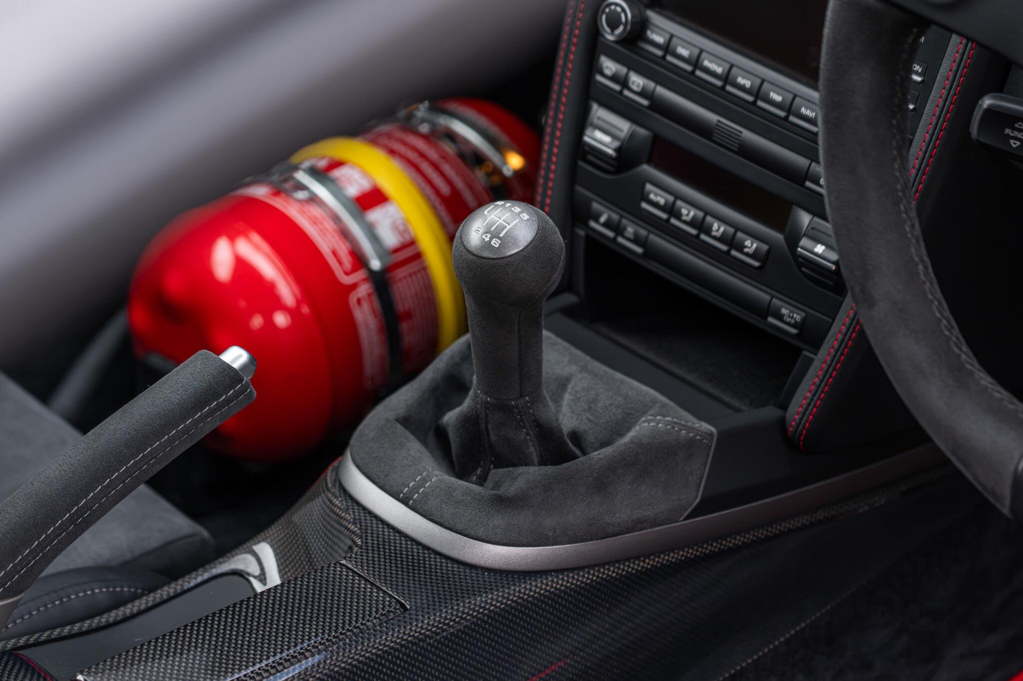 Porsche 911 view 23