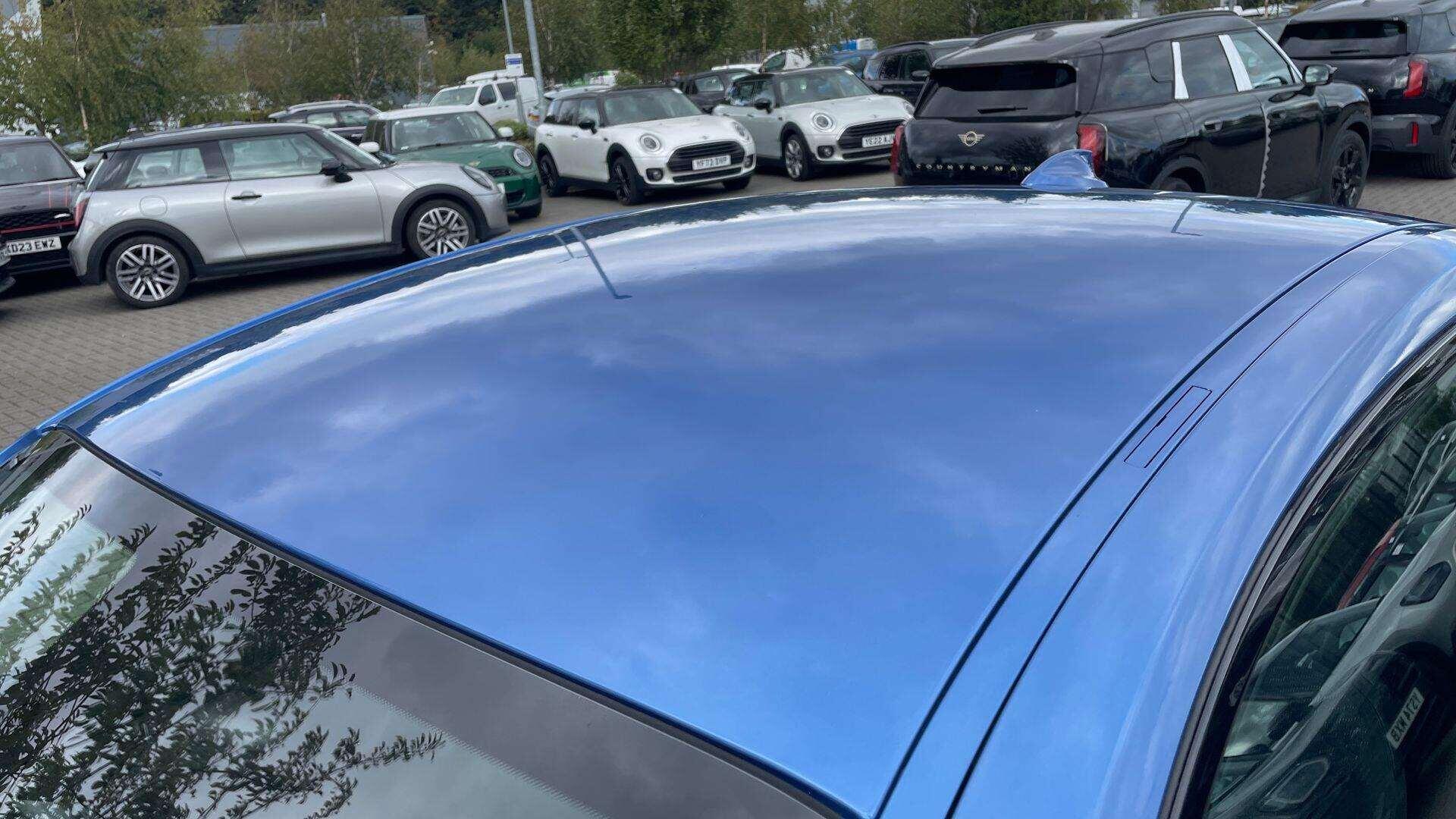 BMW 2 Series view 18