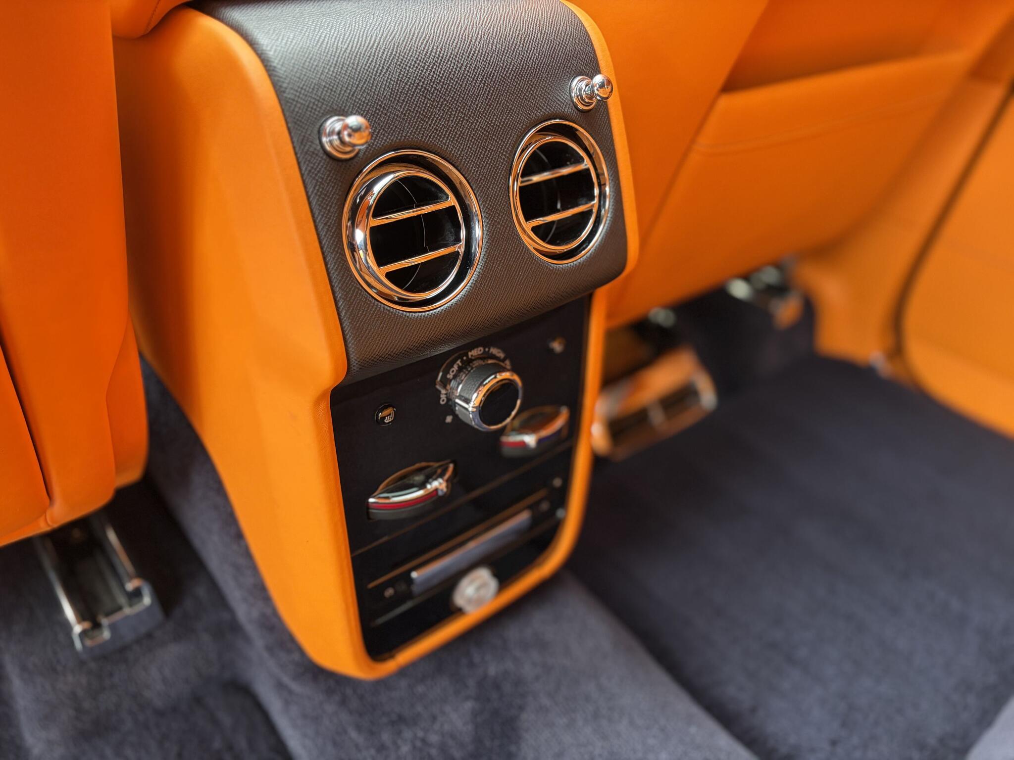 Rolls-Royce Cullinan view 37