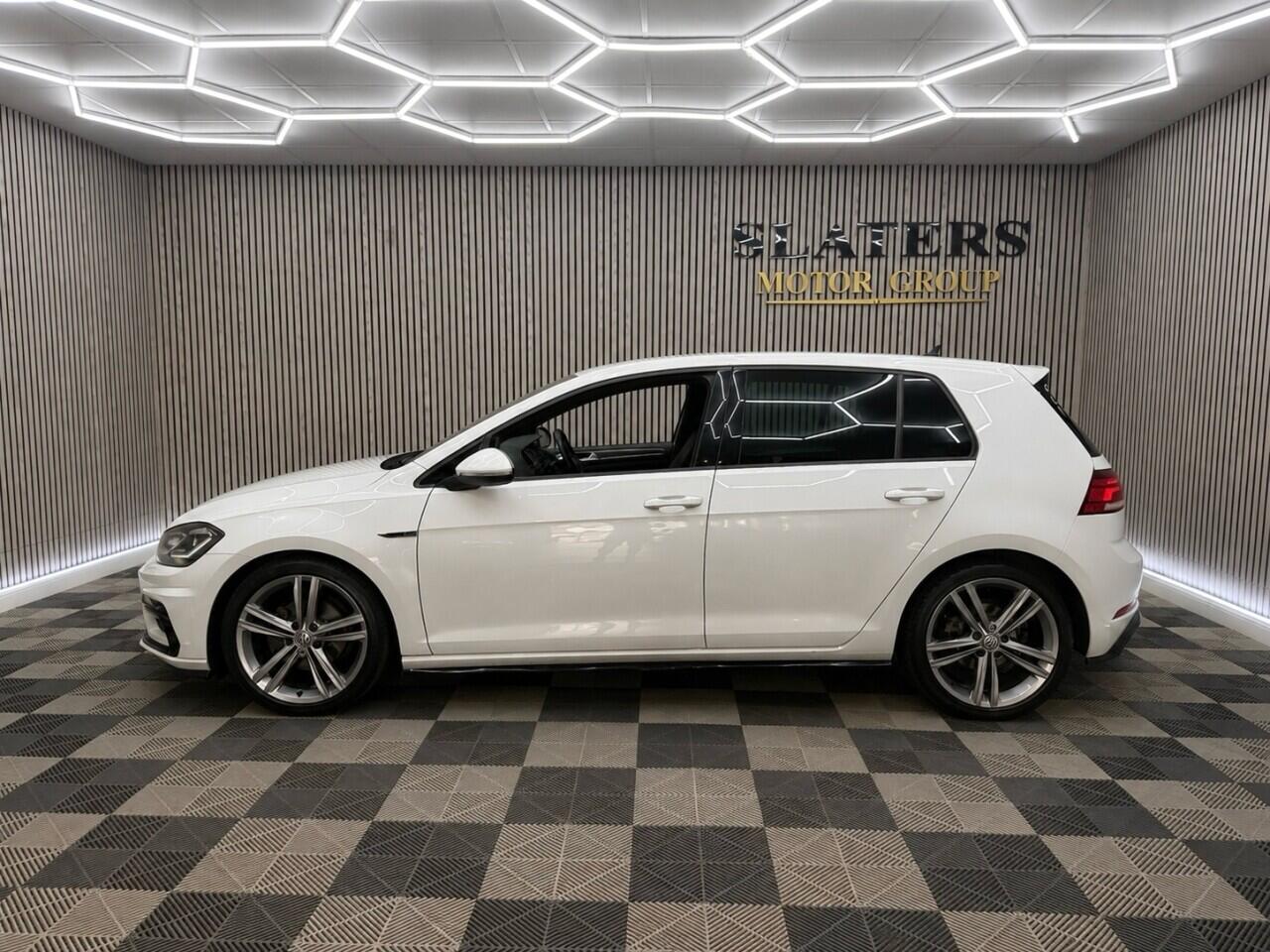 Volkswagen Golf view 23