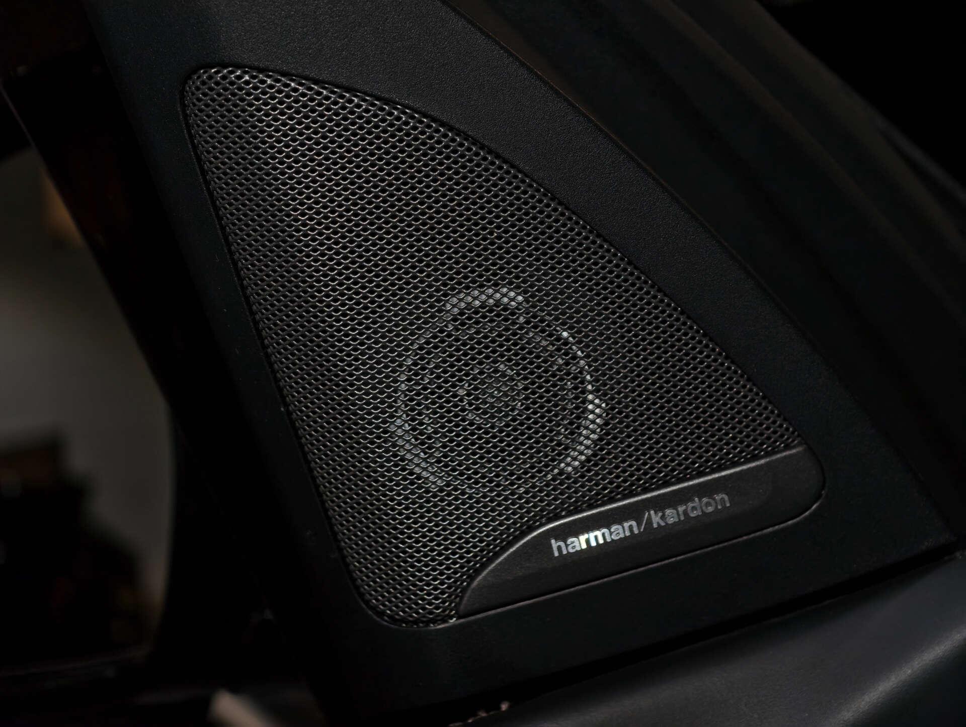 BMW X7 view 33