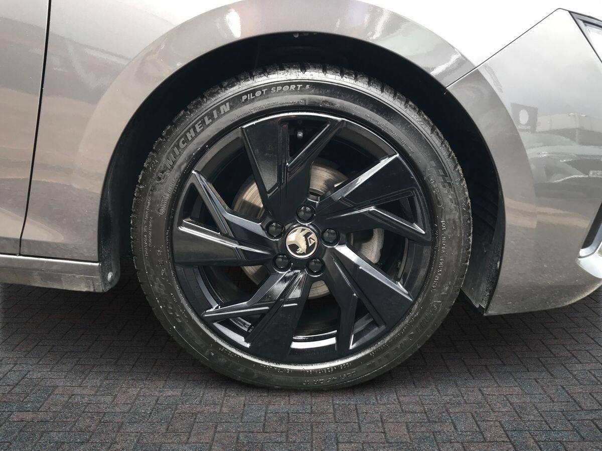 Vauxhall Astra view 12