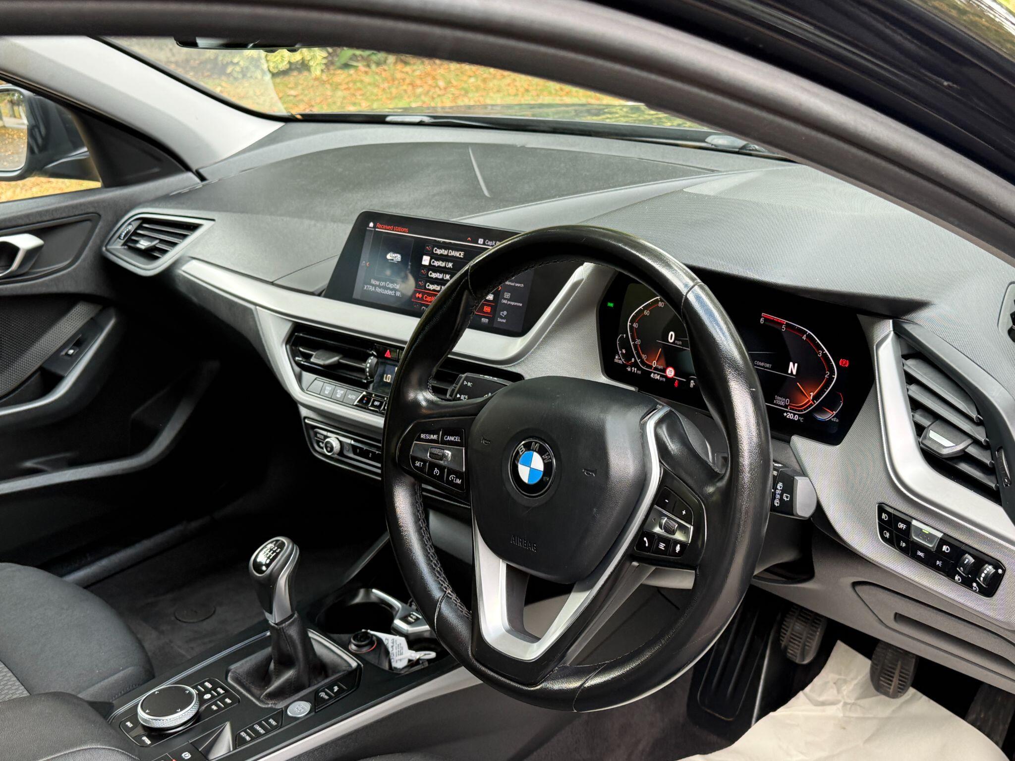 BMW 1 Series view 29