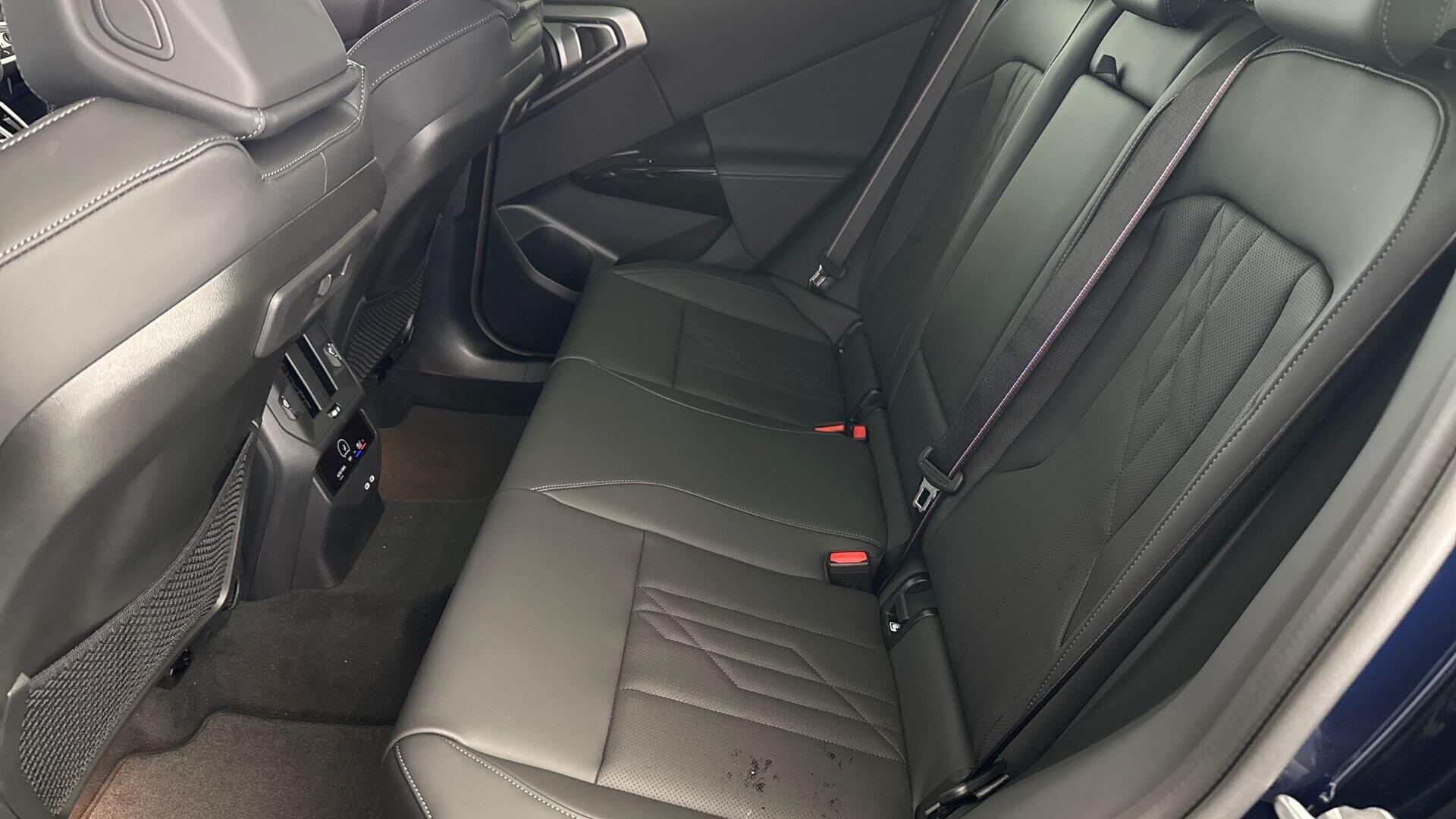 BMW X3 view 12