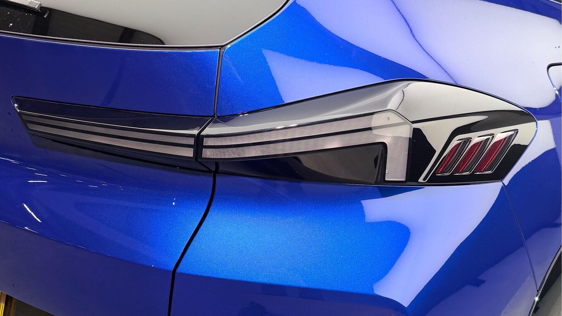 BMW XM view 23