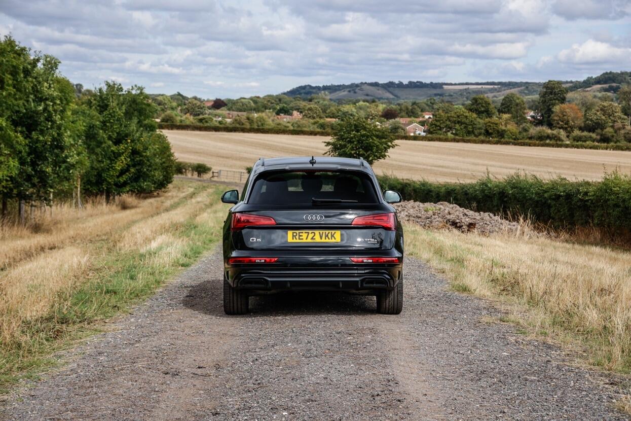 Audi Q5 view 4
