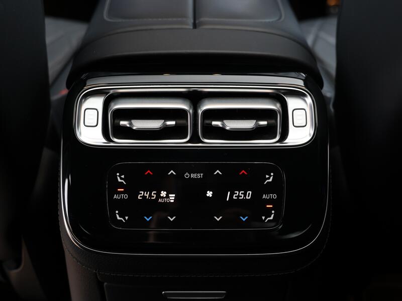Mercedes-Benz S-Class view 12