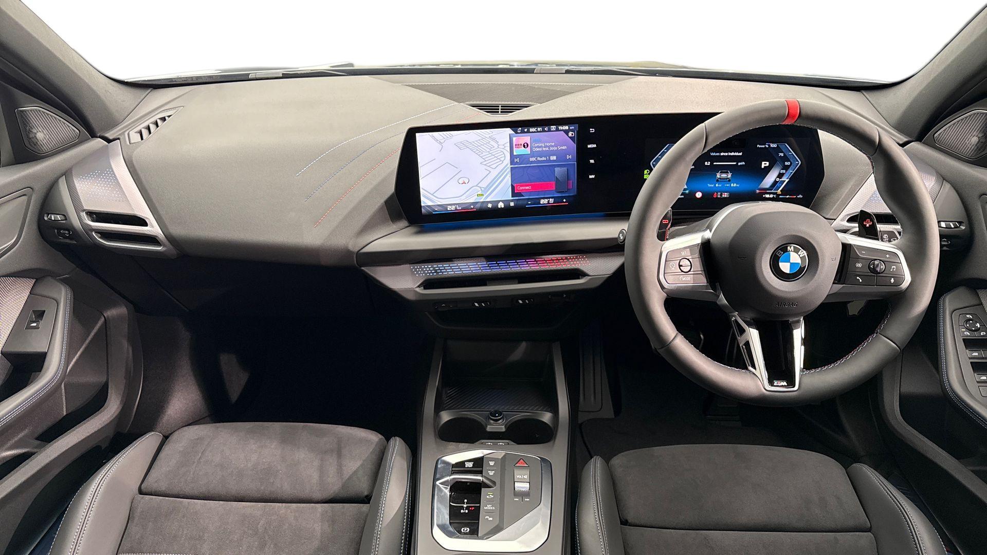 BMW 1 Series view 4