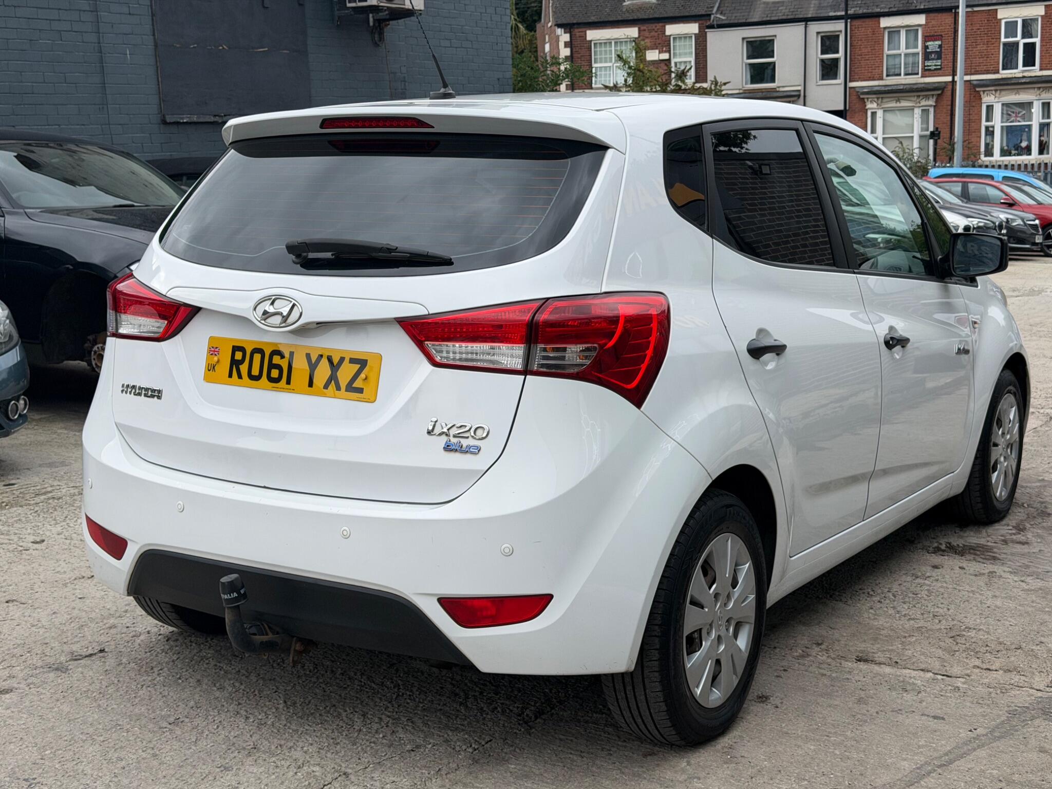 Hyundai Ix20 view 8