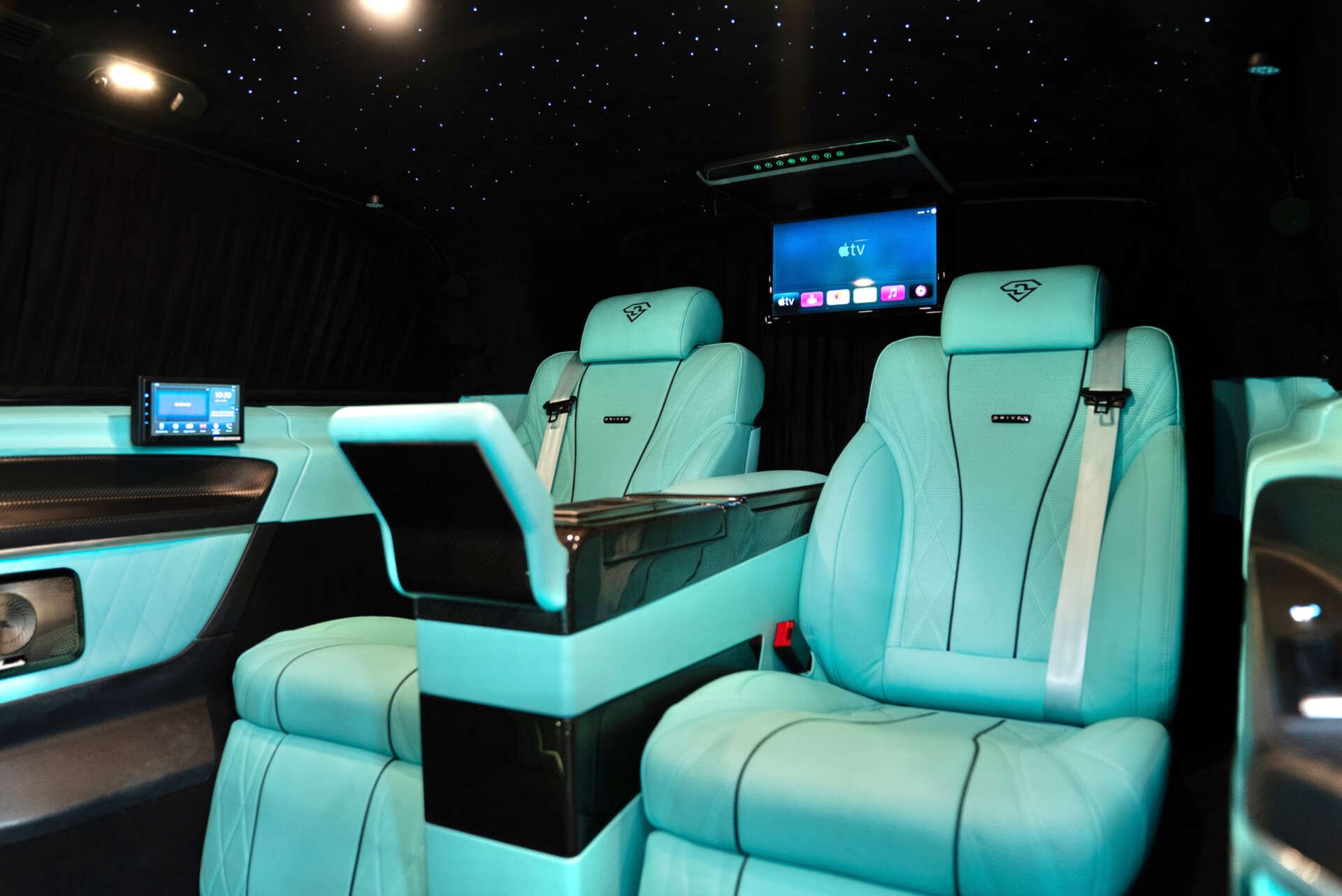 Mercedes-Benz V Class main image