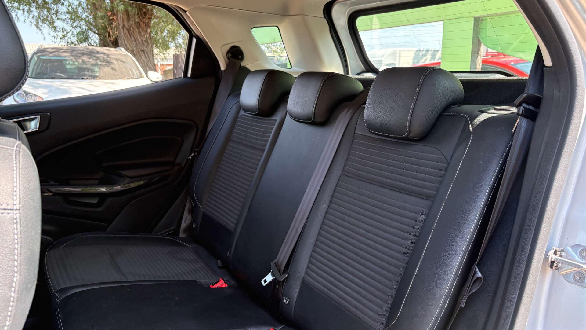 Ford Ecosport view 11