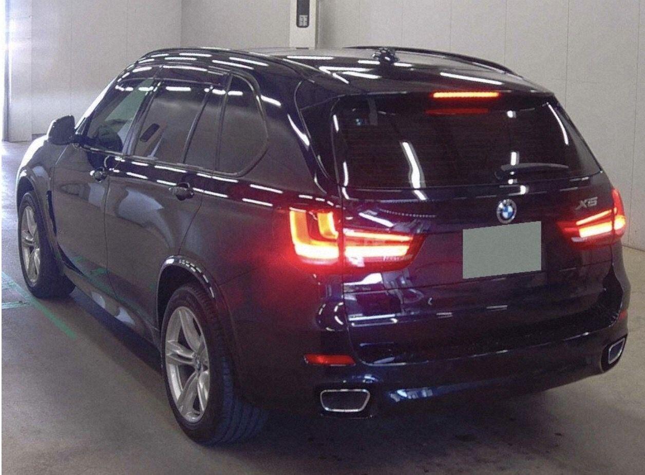 BMW X5 view 3