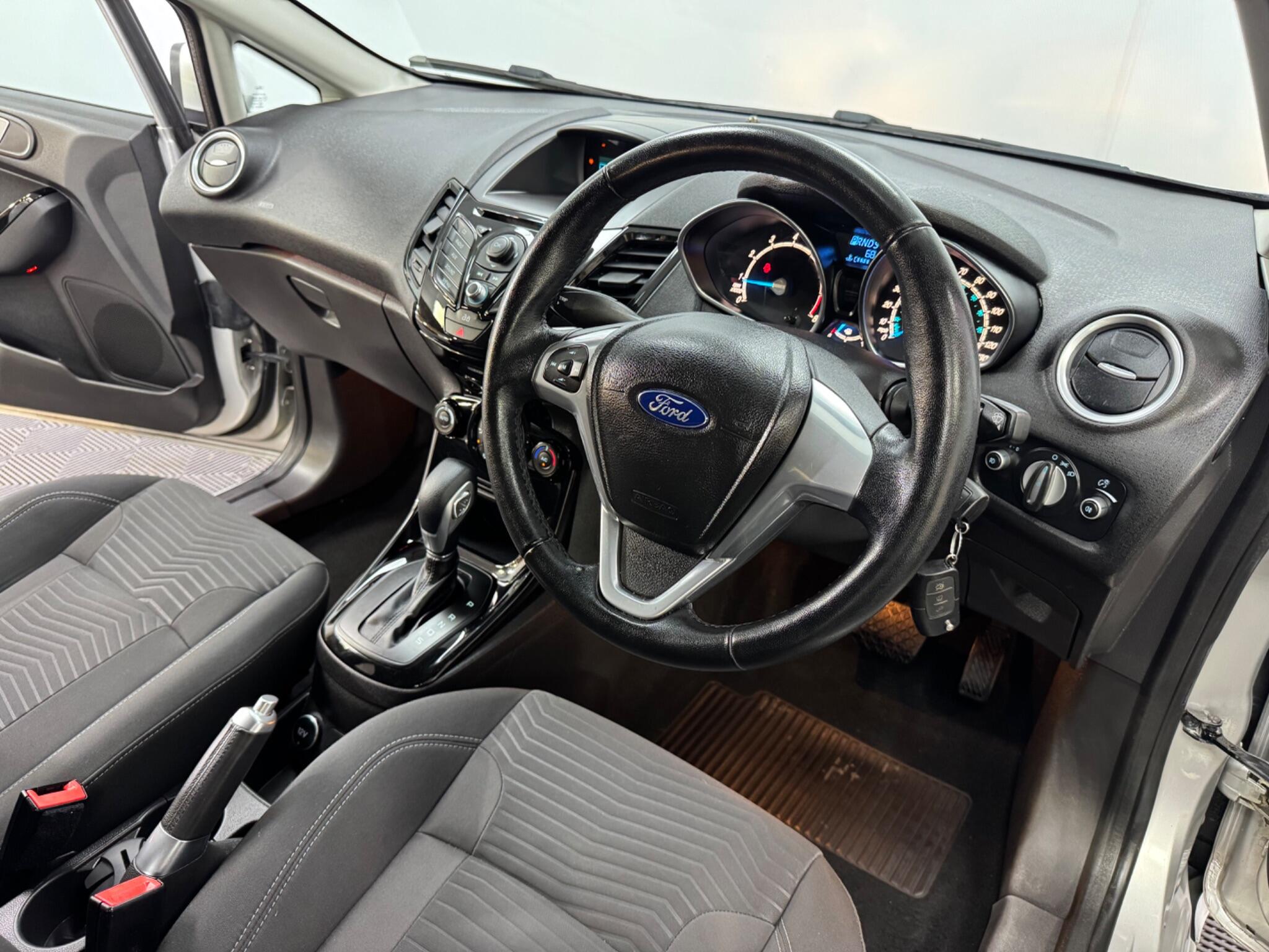 Ford Fiesta view 8