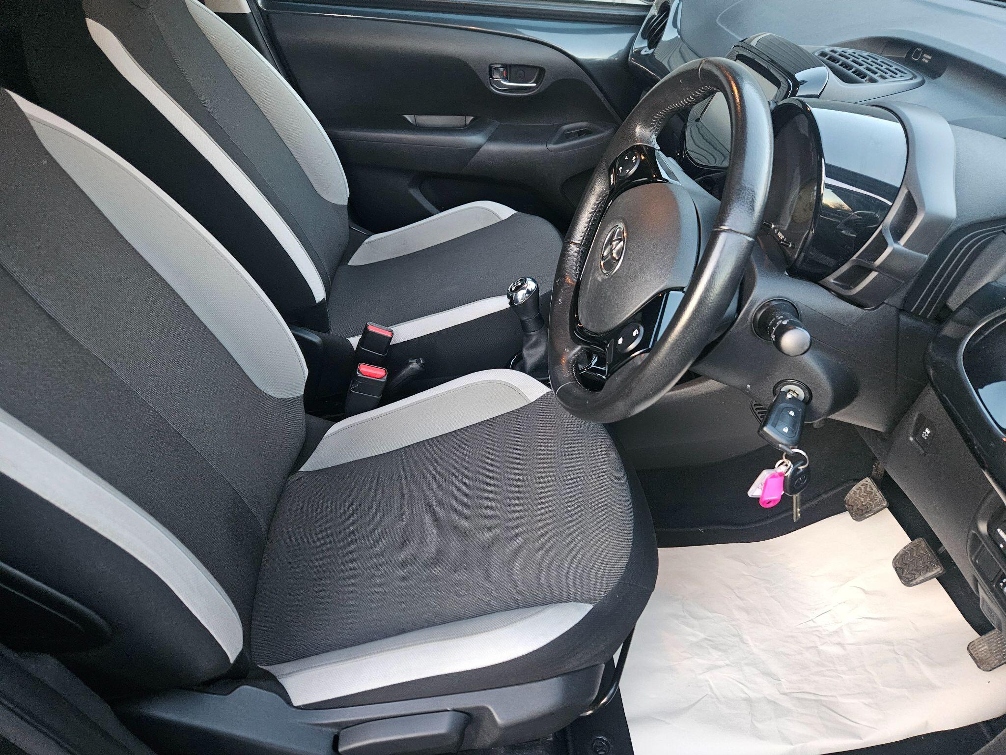 2018 Toyota AYGO 1.0 VVT-i x-press Euro 6 5dr • 14,600 miles image 14
