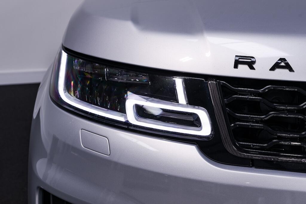 Land Rover Range Rover Sport view 10