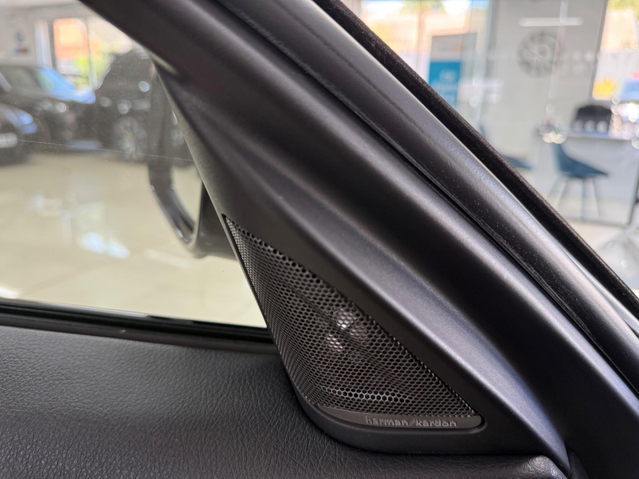 BMW 3 Series view 9