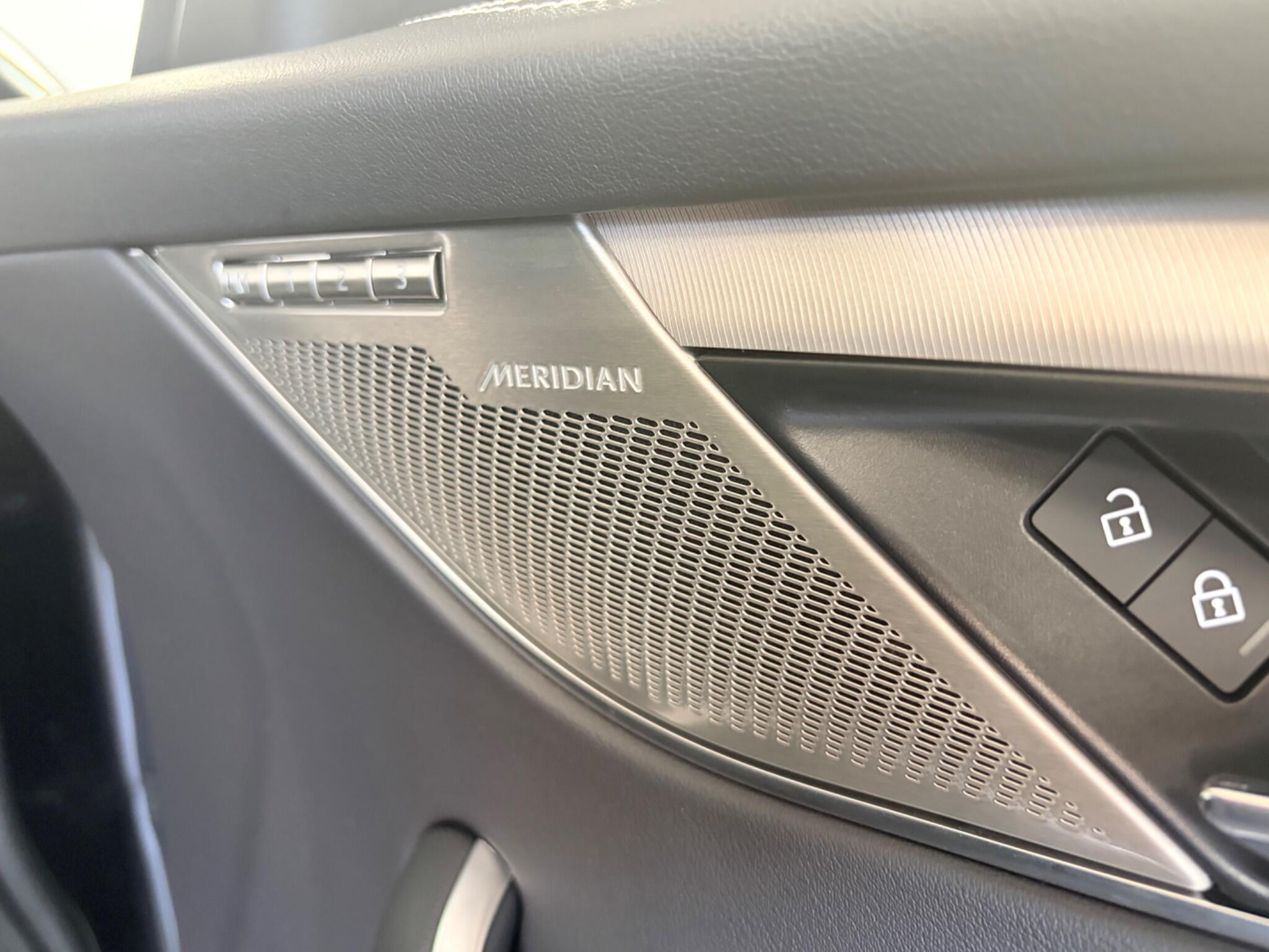 Jaguar F-Pace view 16