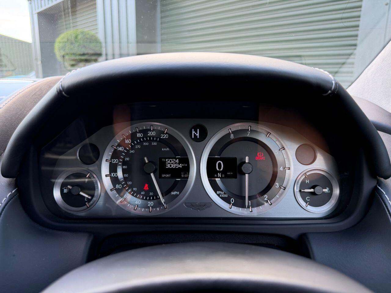 Aston Martin Vantage view 29