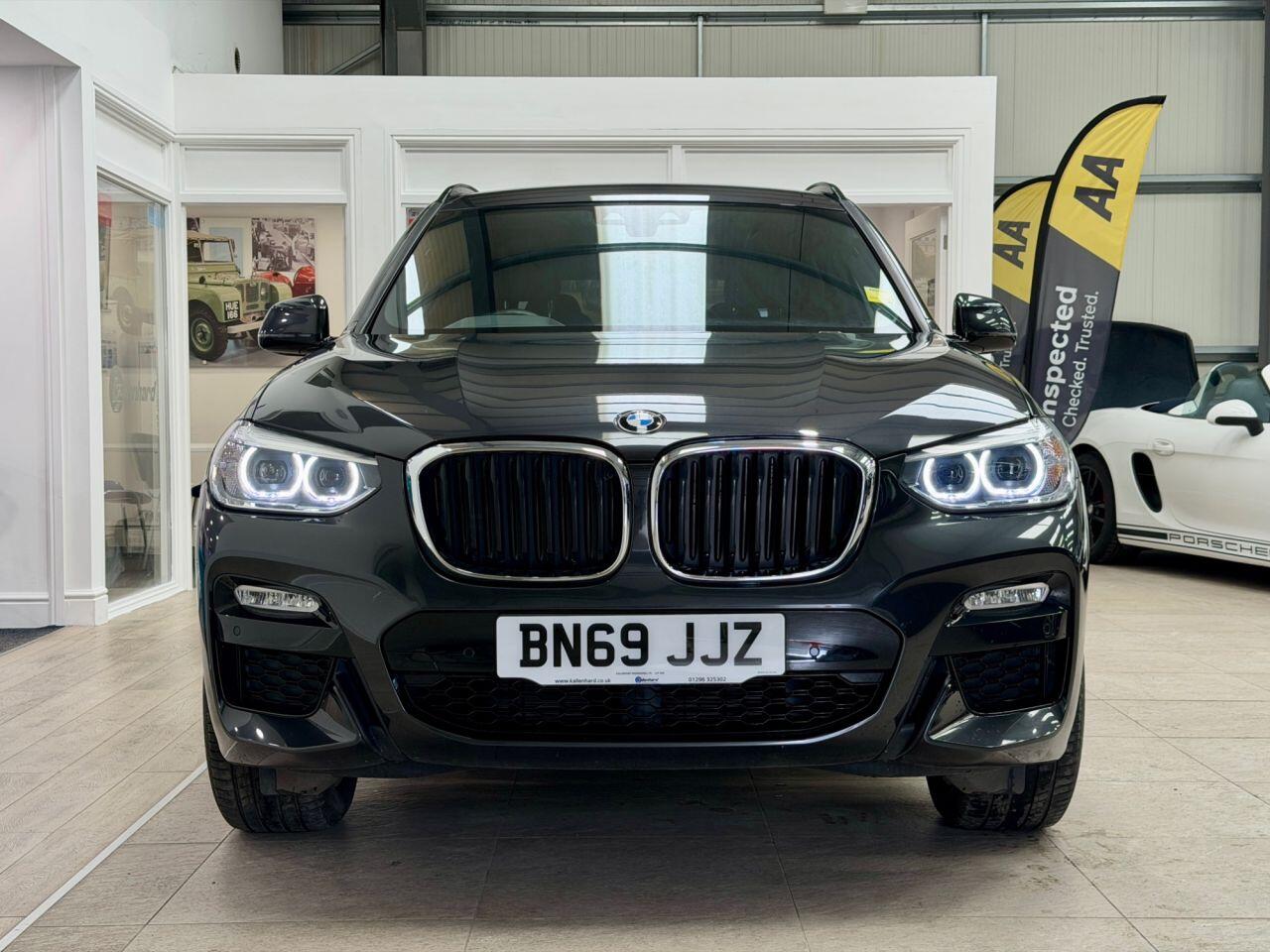BMW X3 view 12