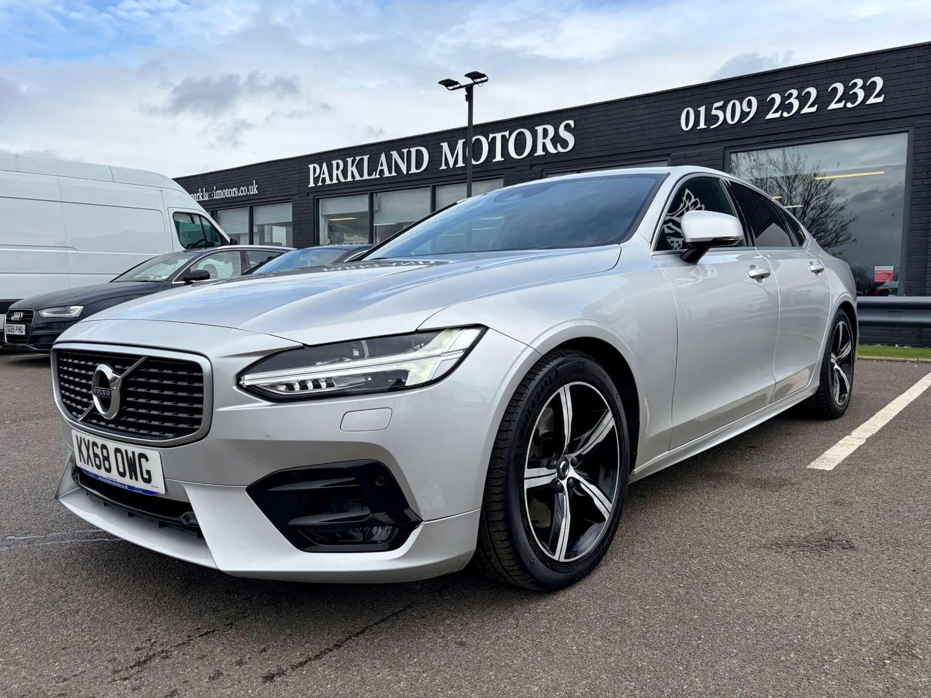 Volvo S90 view 4