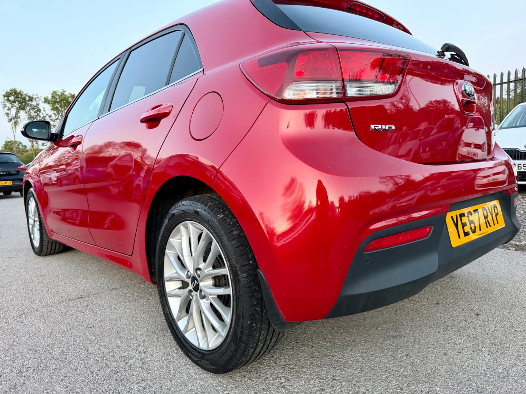 Kia Rio view 12