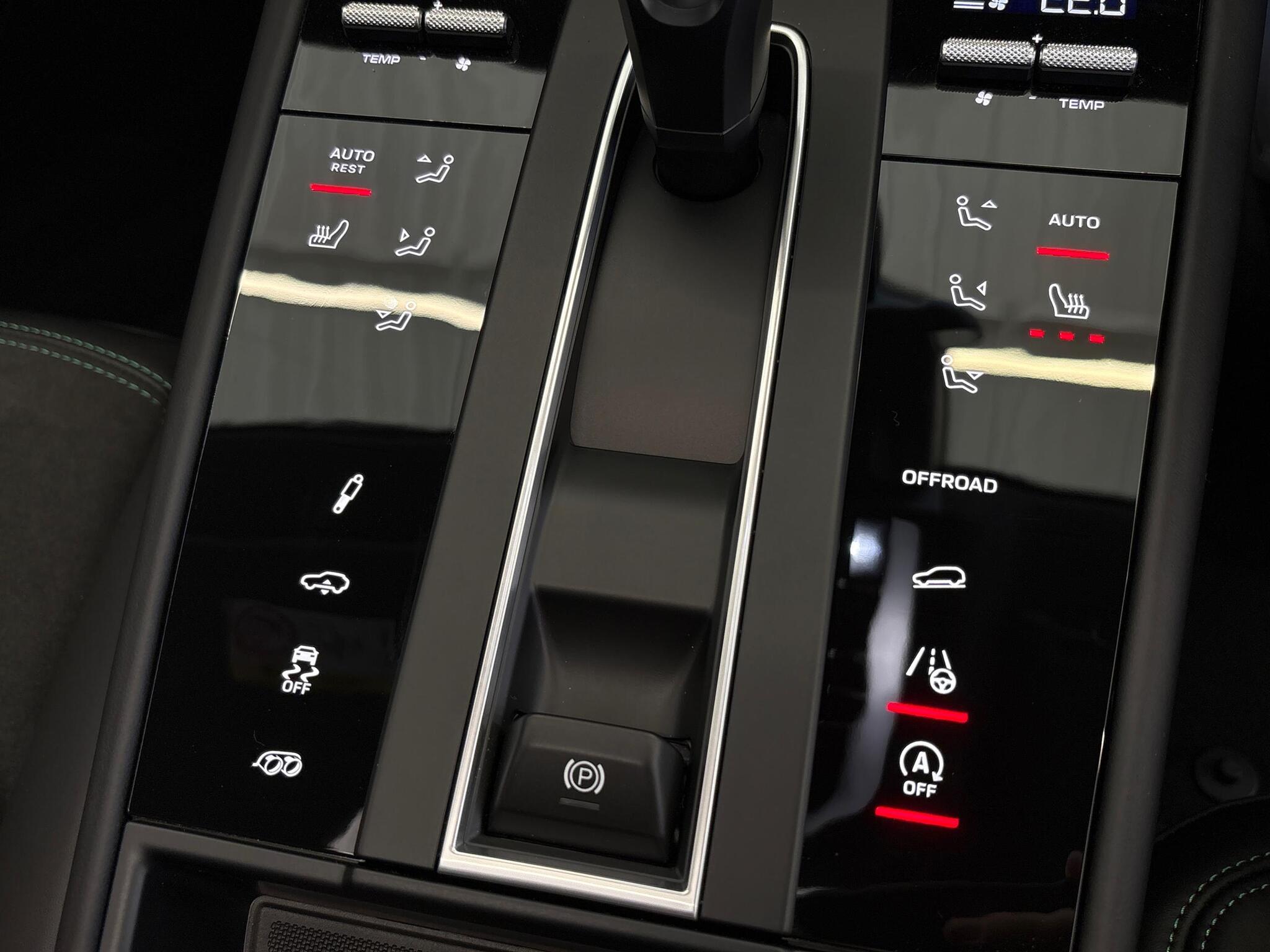 Porsche Macan view 42