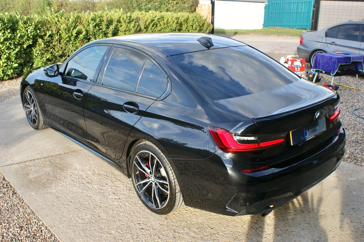 BMW 3 Series view 18