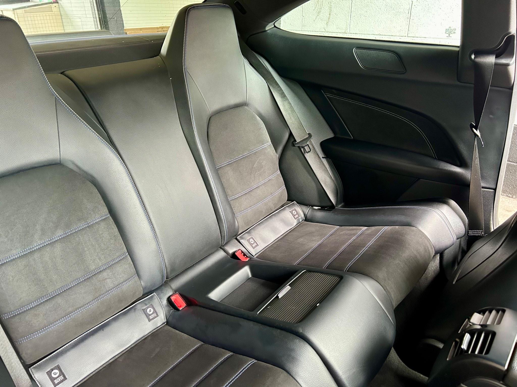 Mercedes-Benz C-Class view 22