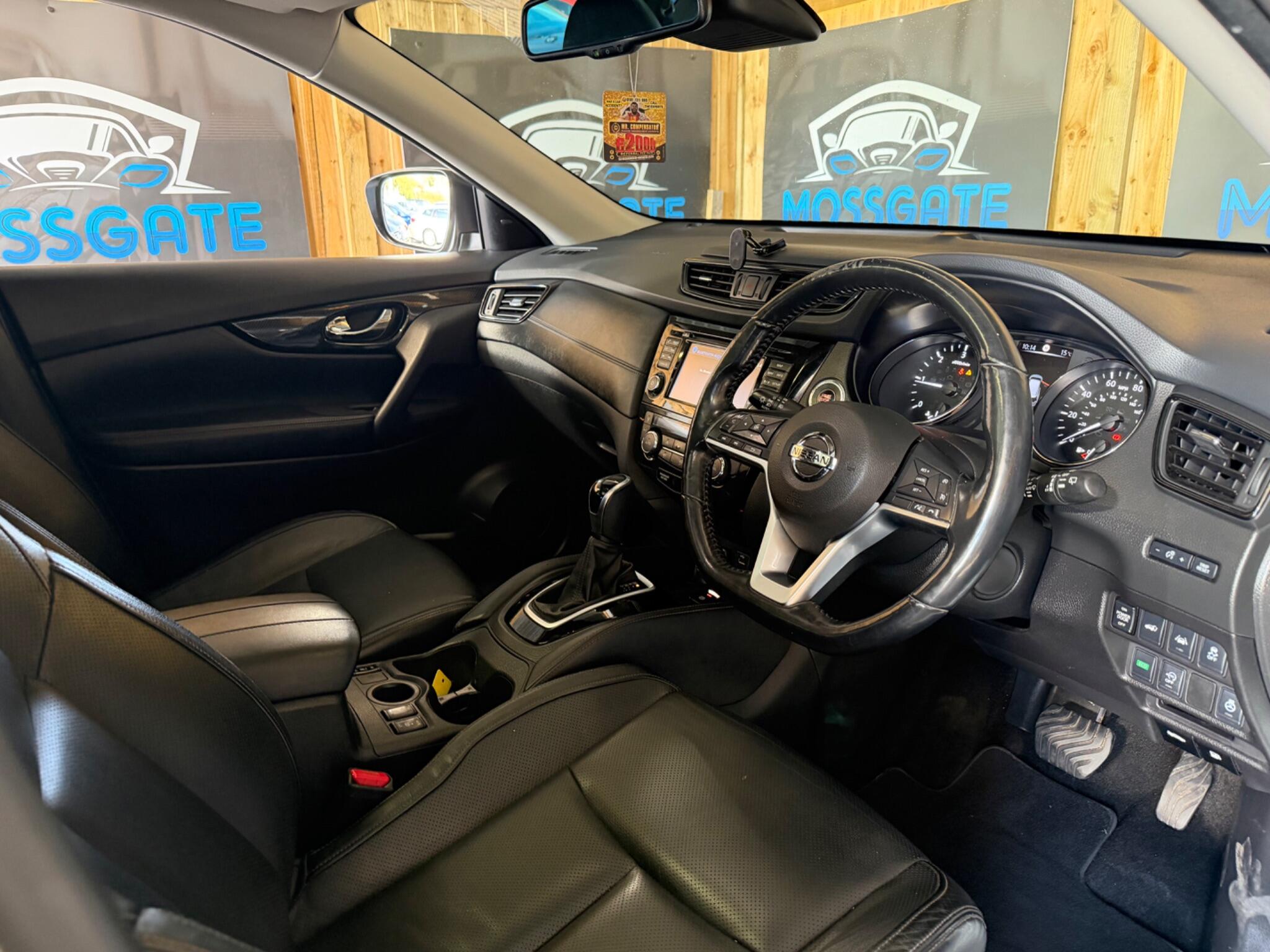 Nissan X-Trail view 9