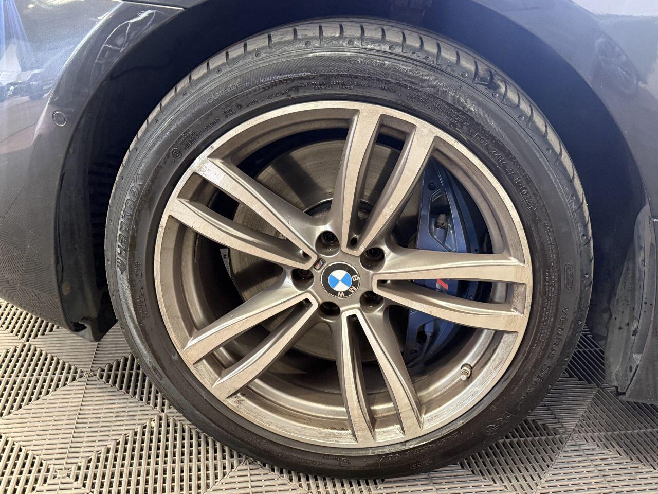 BMW 6 Series Gran Turismo view 22