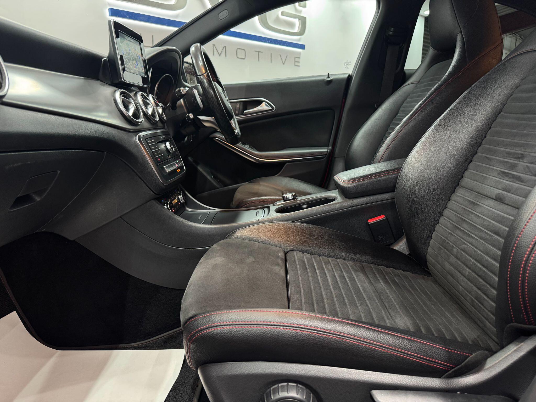 Mercedes-Benz CLA view 61