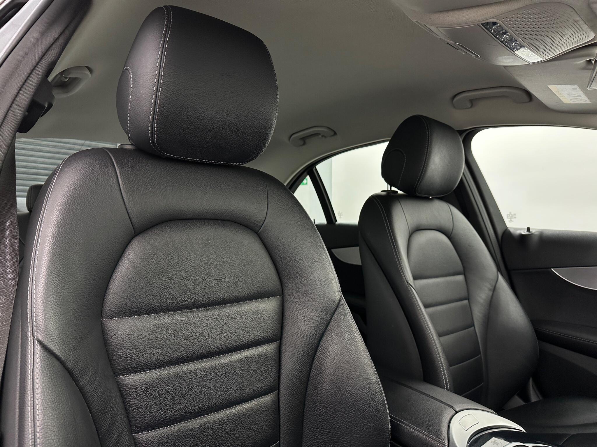 Mercedes-Benz C-Class view 34
