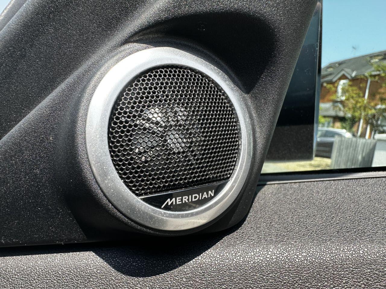 Land Rover Range Rover Evoque view 30