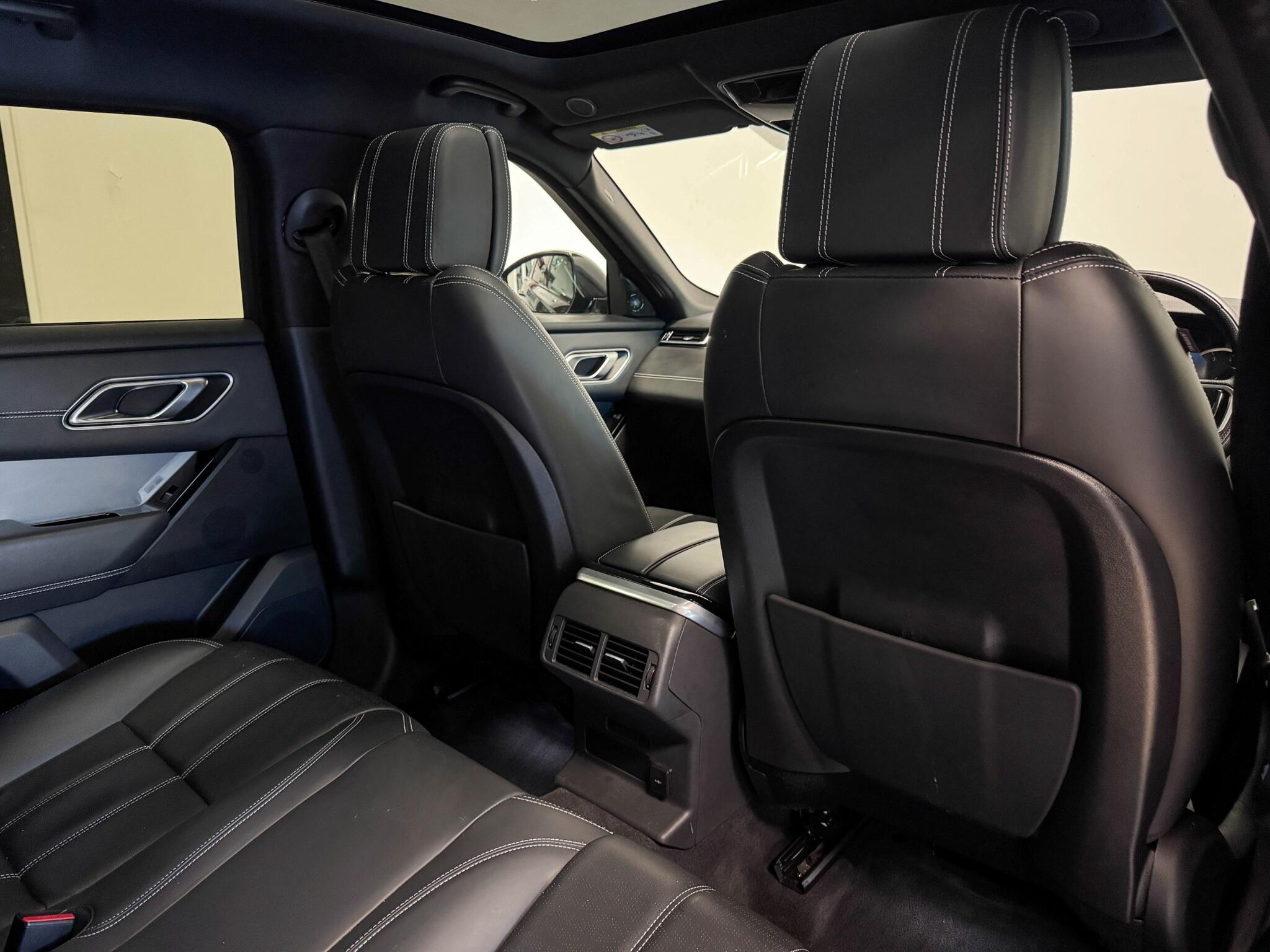 Land Rover Range Rover Velar view 21