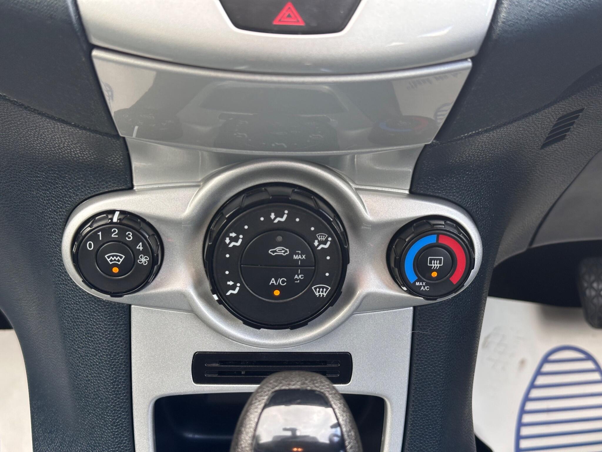Ford Fiesta view 36