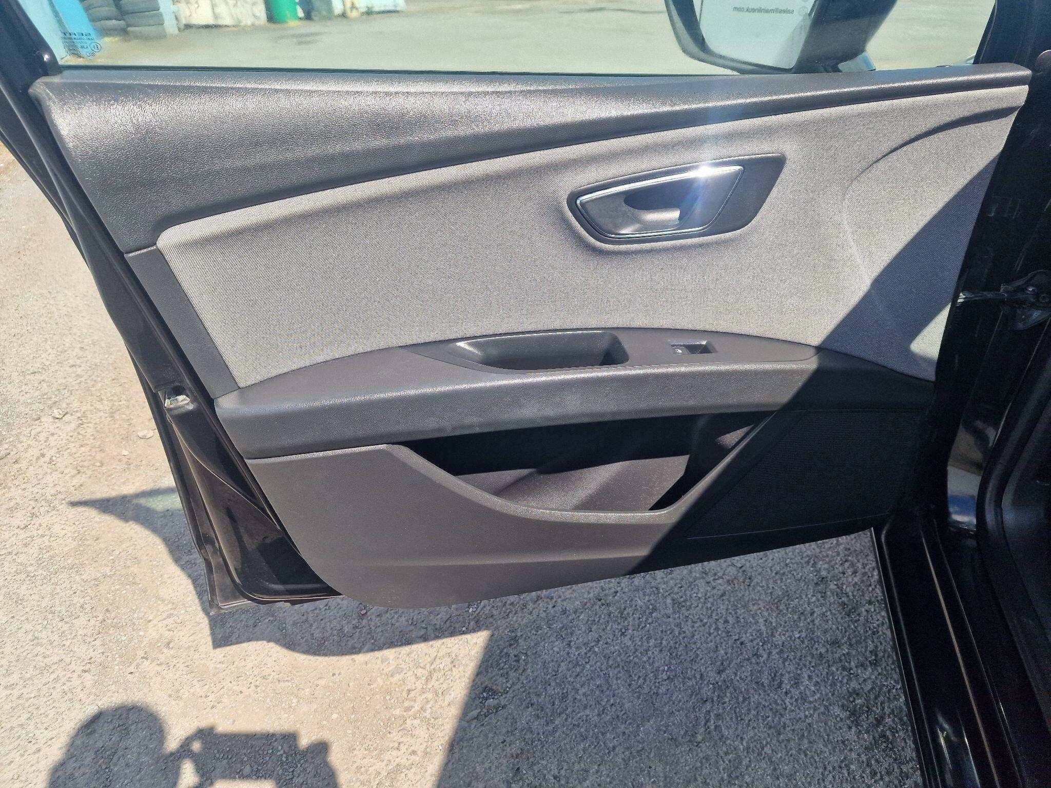 Seat Leon view 40