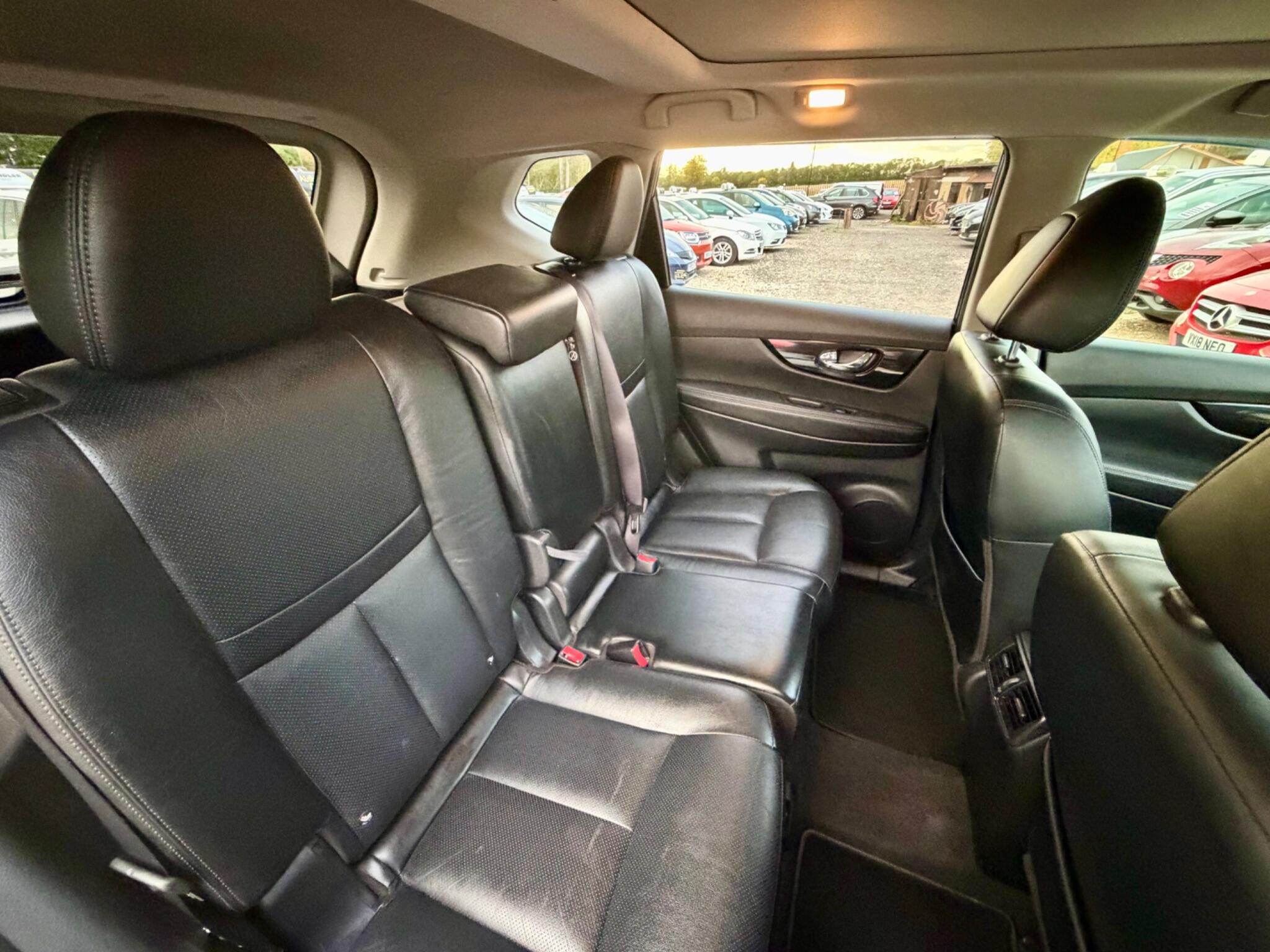 Nissan X-Trail view 34