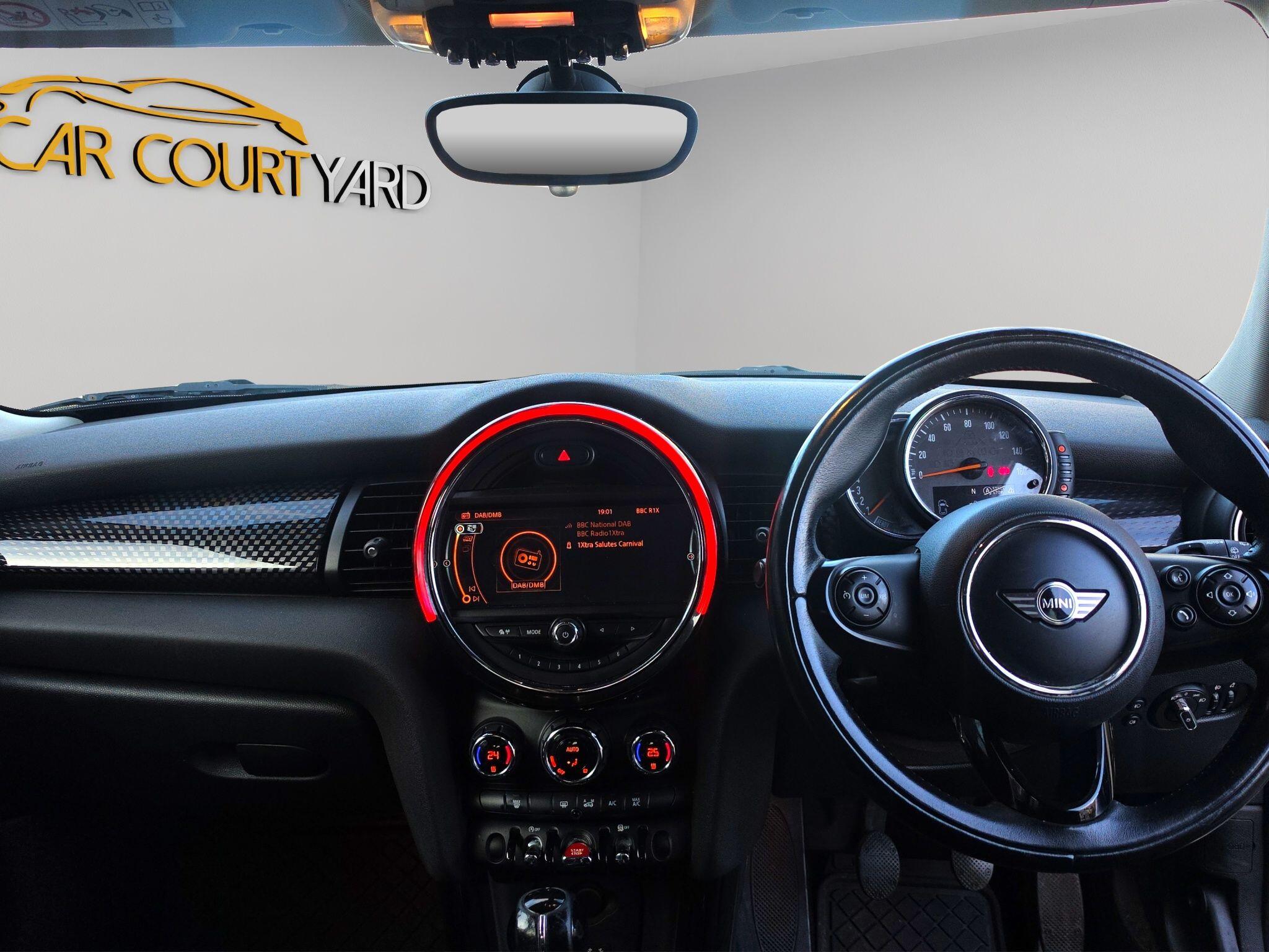 Mini Cooper view 9