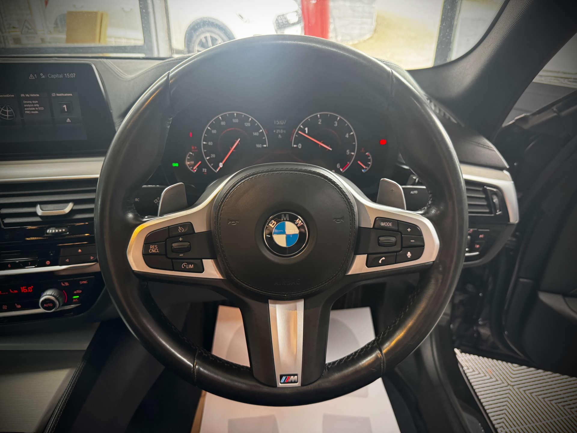 BMW 5 Series view 46