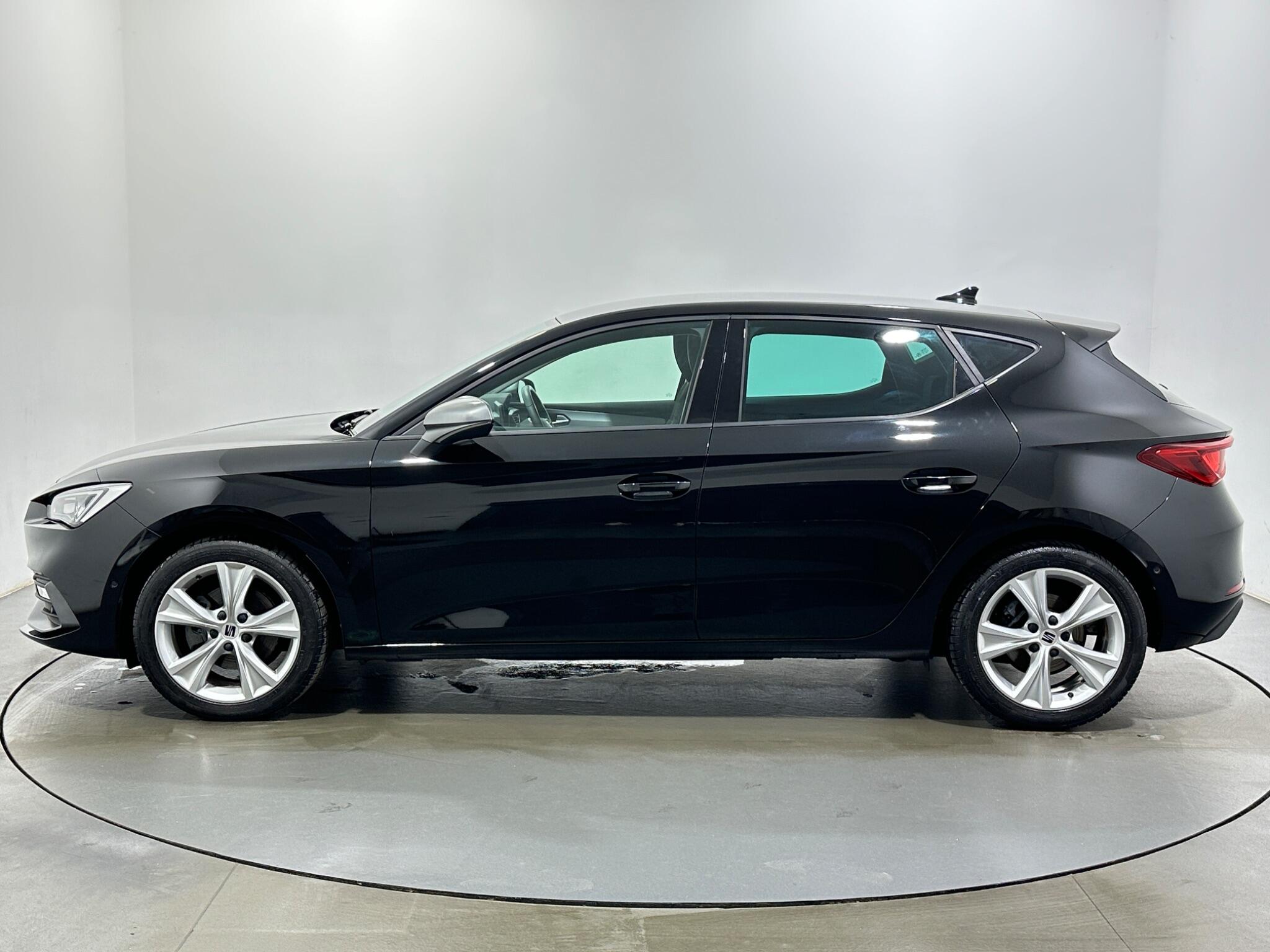 Seat Leon view 5