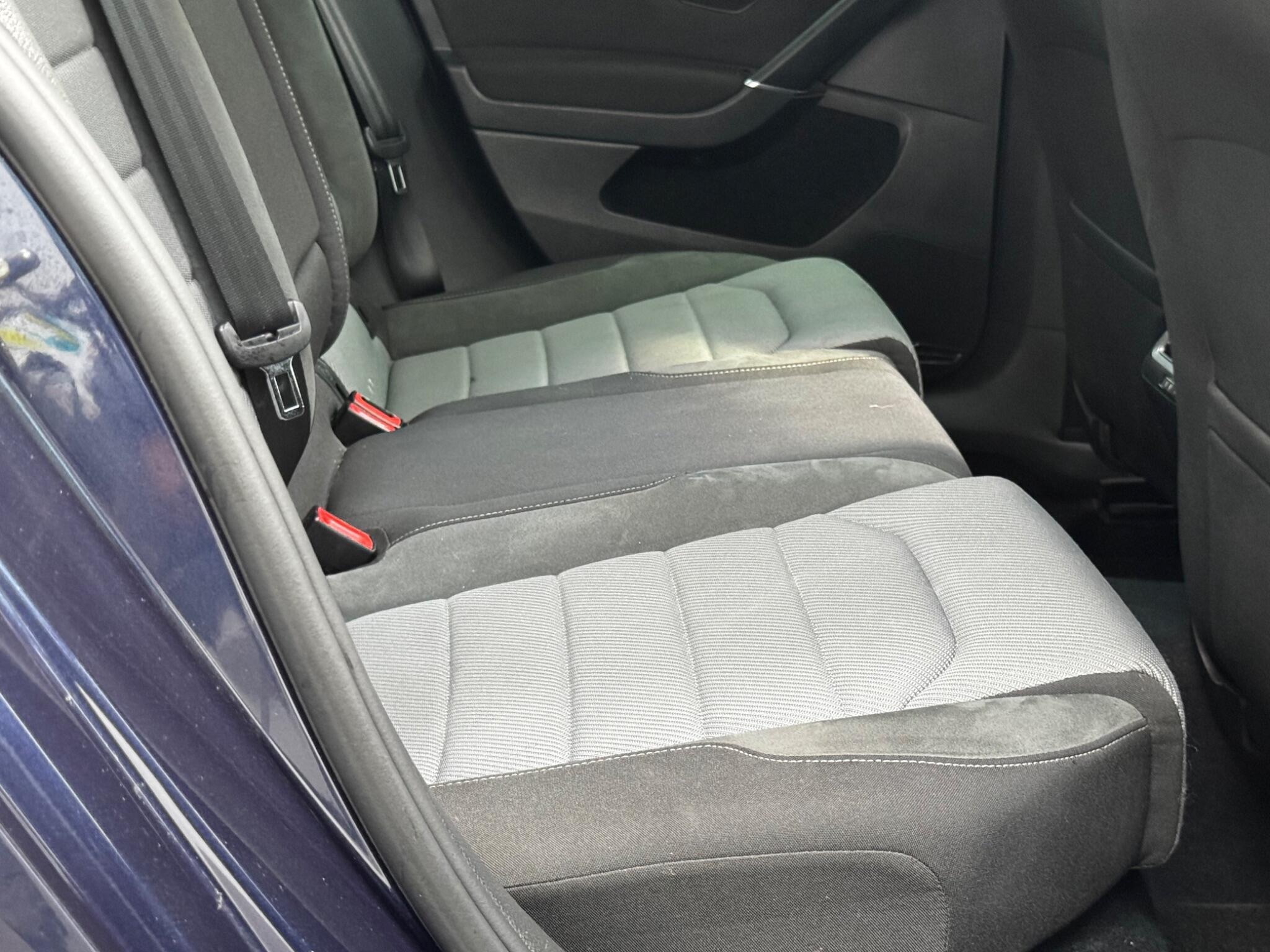 Volkswagen Golf view 44
