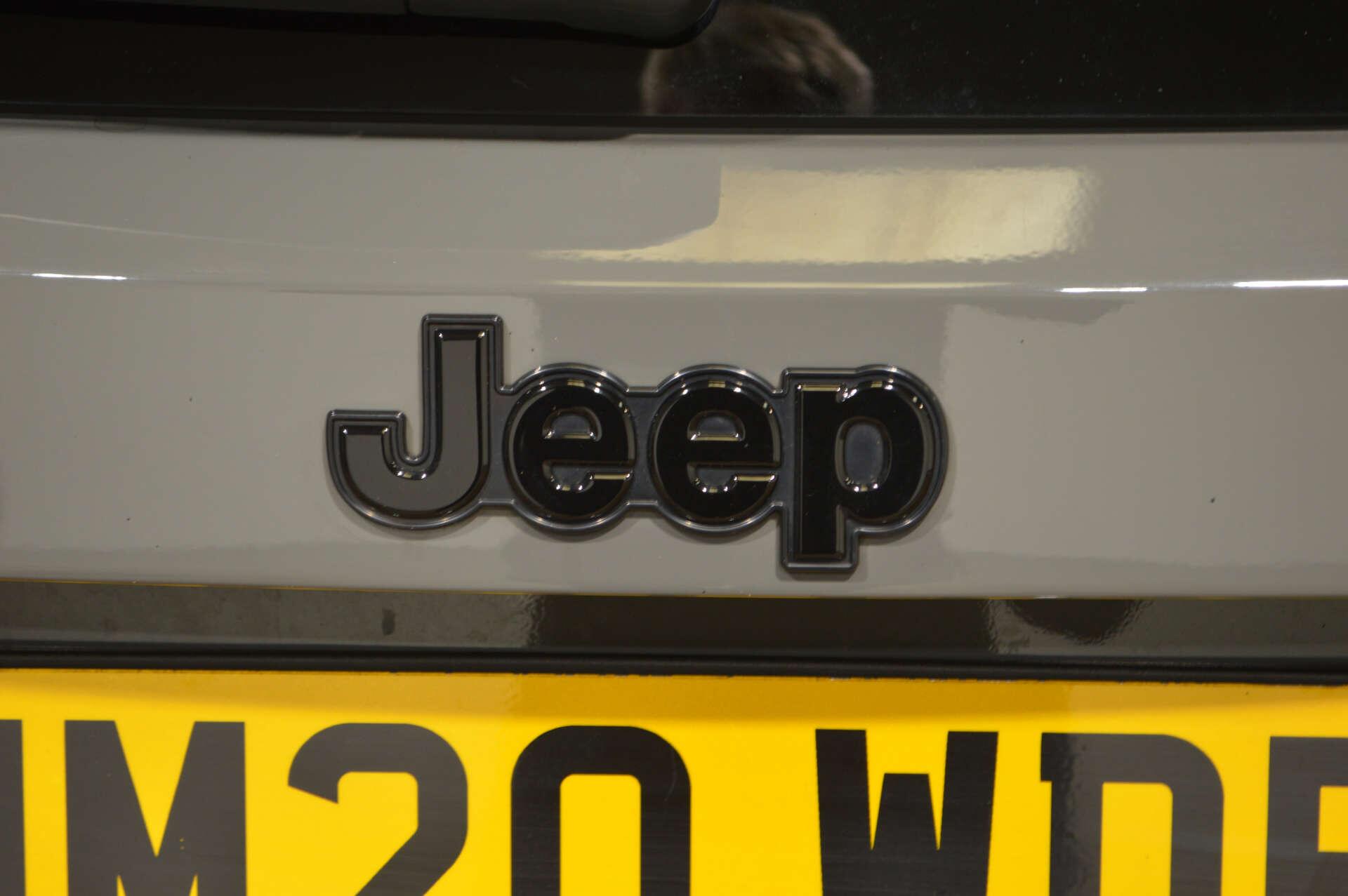 Jeep Renegade view 42