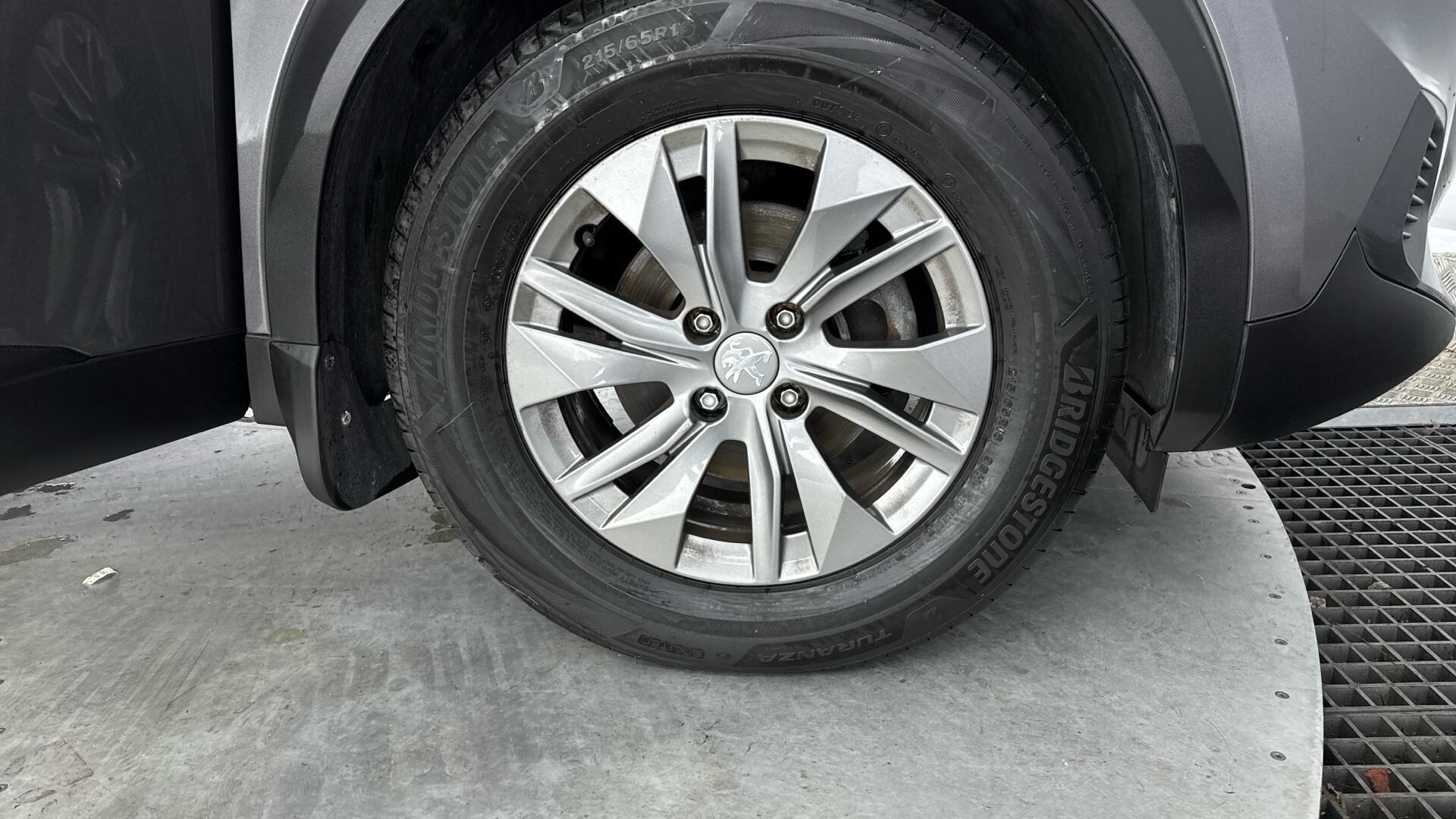 Peugeot 2008 view 20