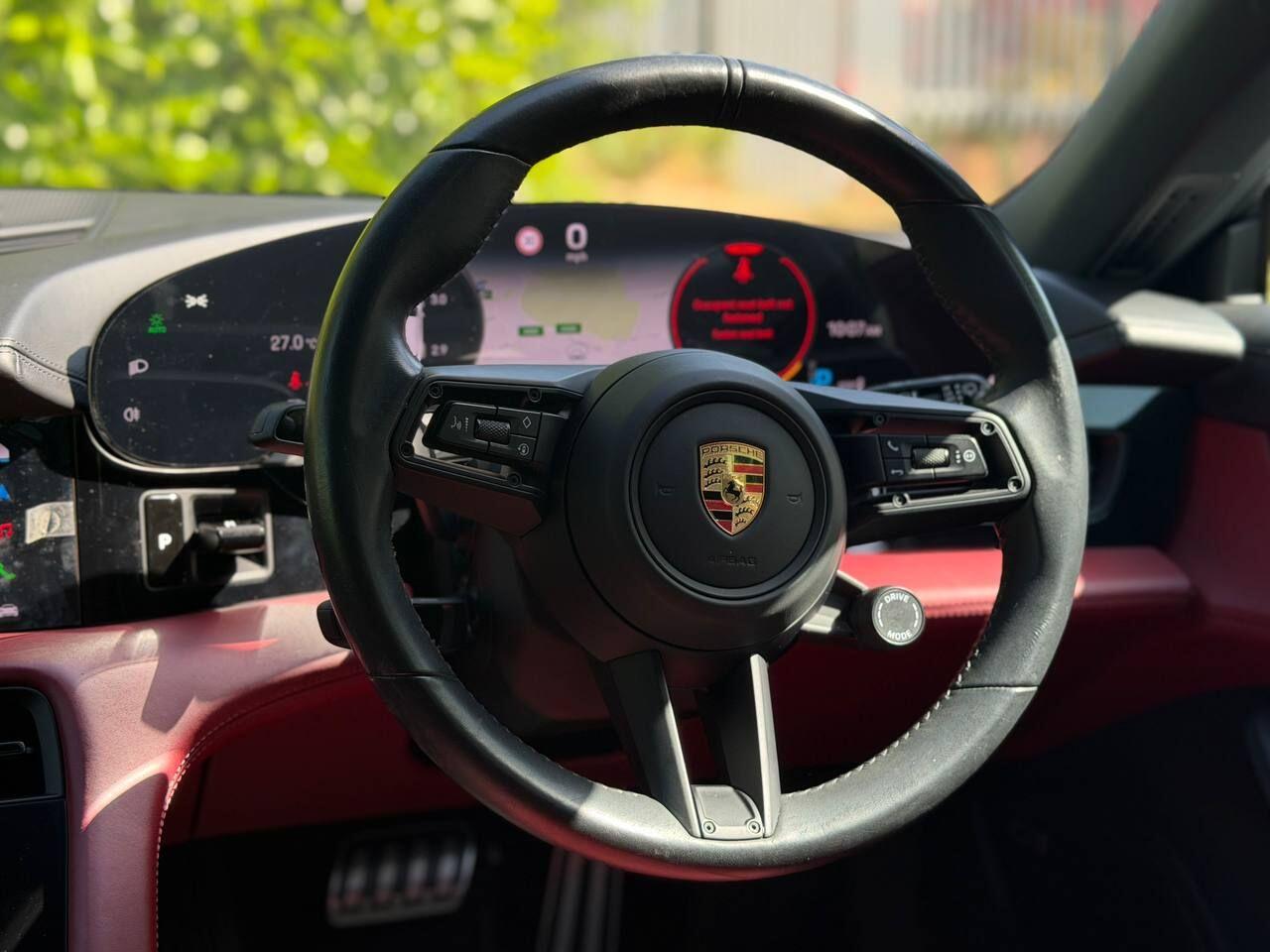 Porsche Taycan view 27