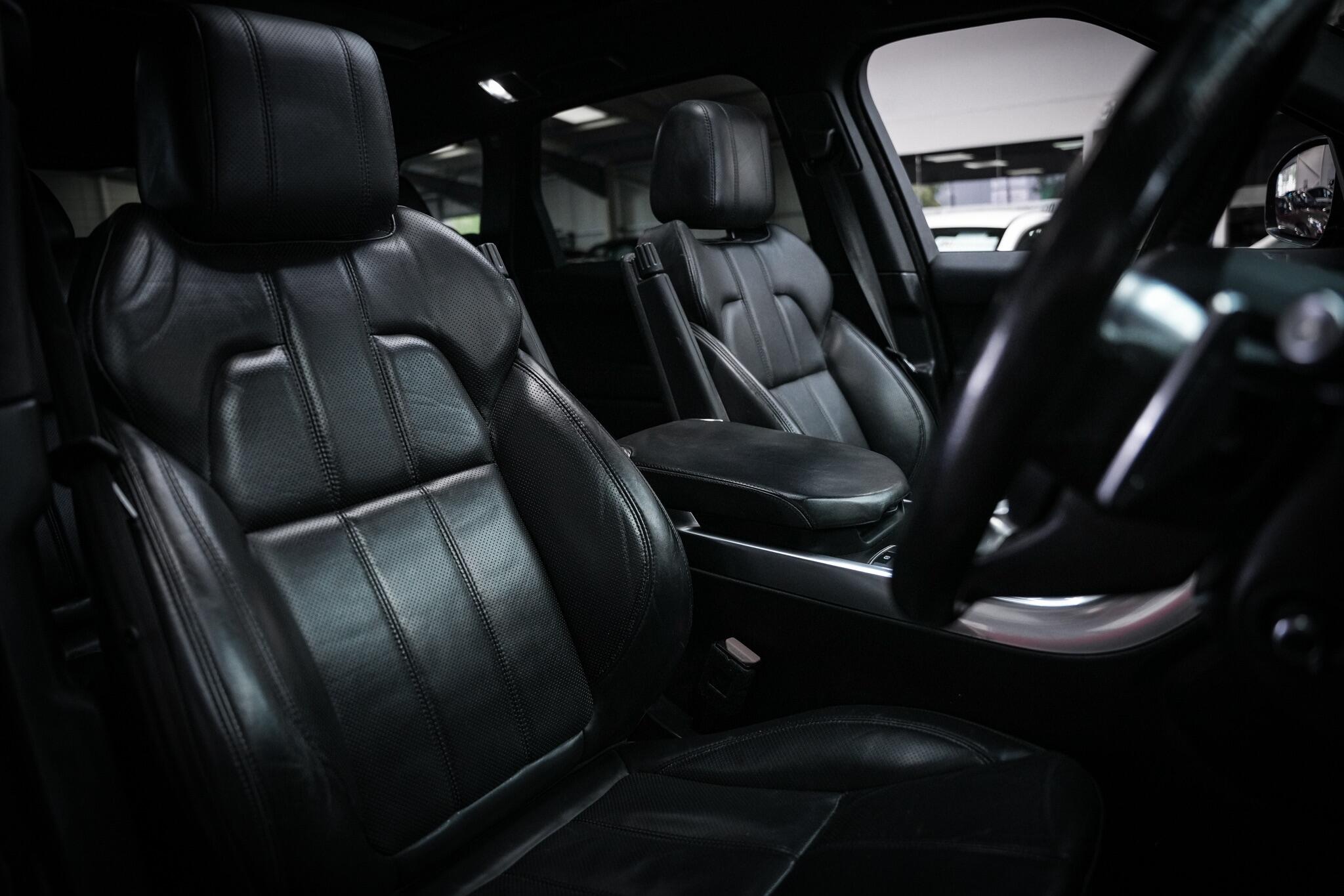 Land Rover Range Rover Sport view 18